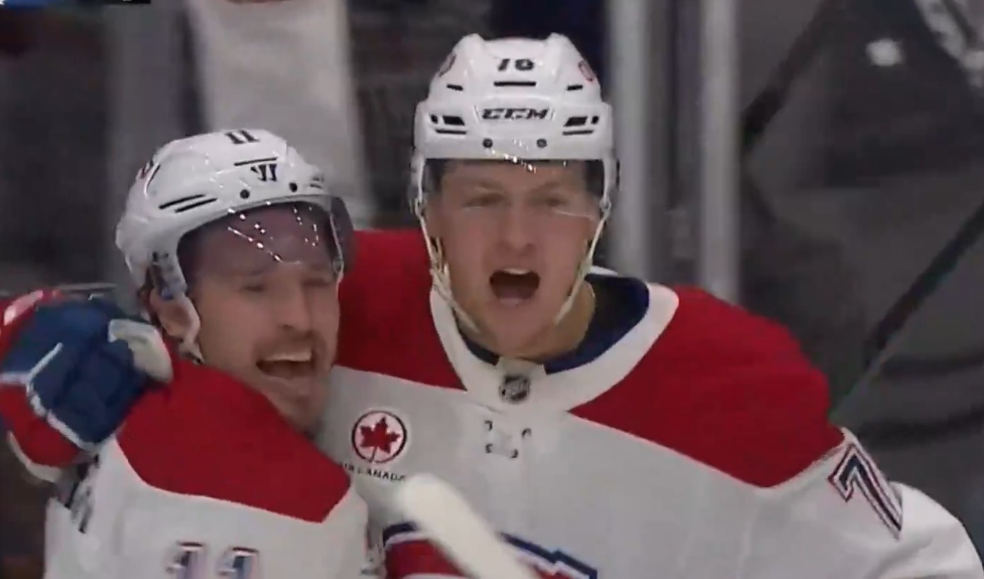 Zachary Bolduc scores in his first game with the Canadiens