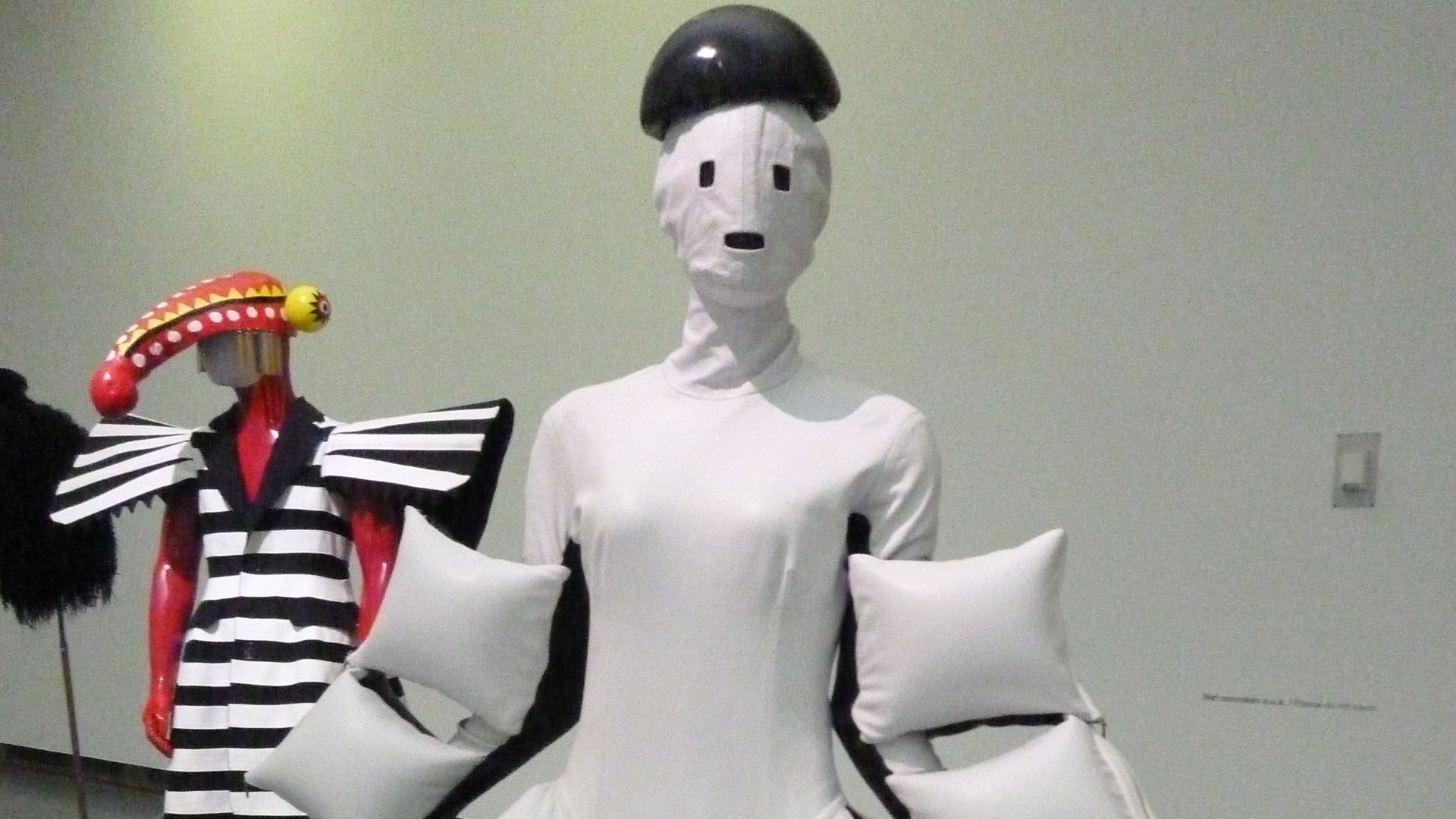 8. Vêtements gonflables