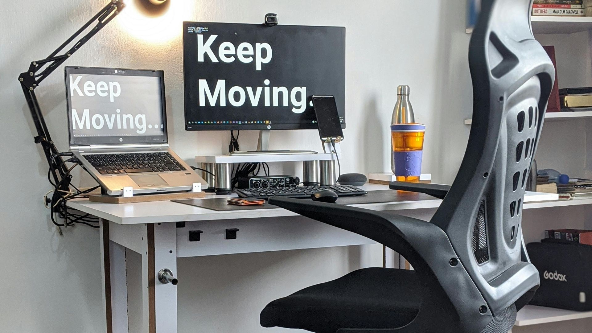 3. Chaise ergonomique