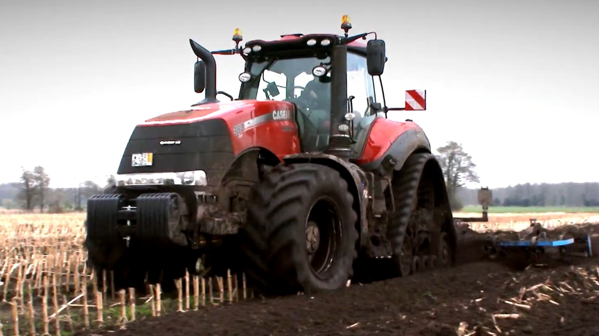 3. Case IH Magnum 380 CVXDrive