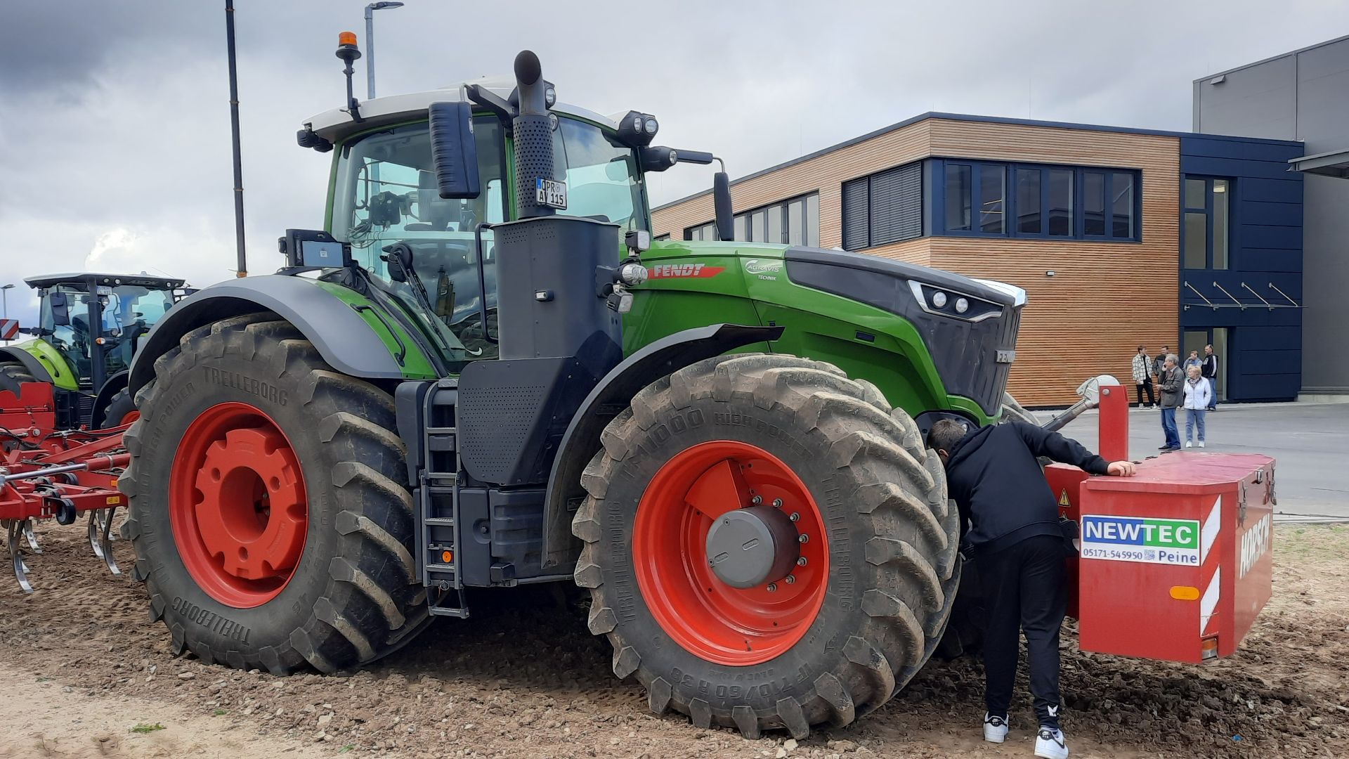 5. Fendt 1050 Vario