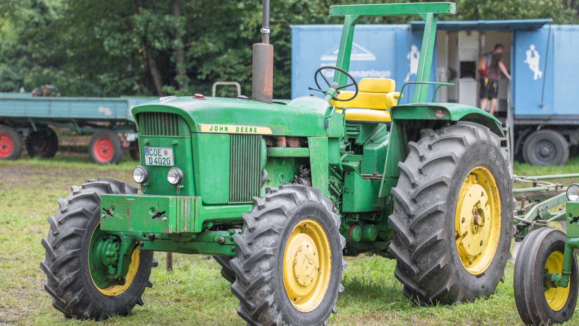 9. John Deere 4020