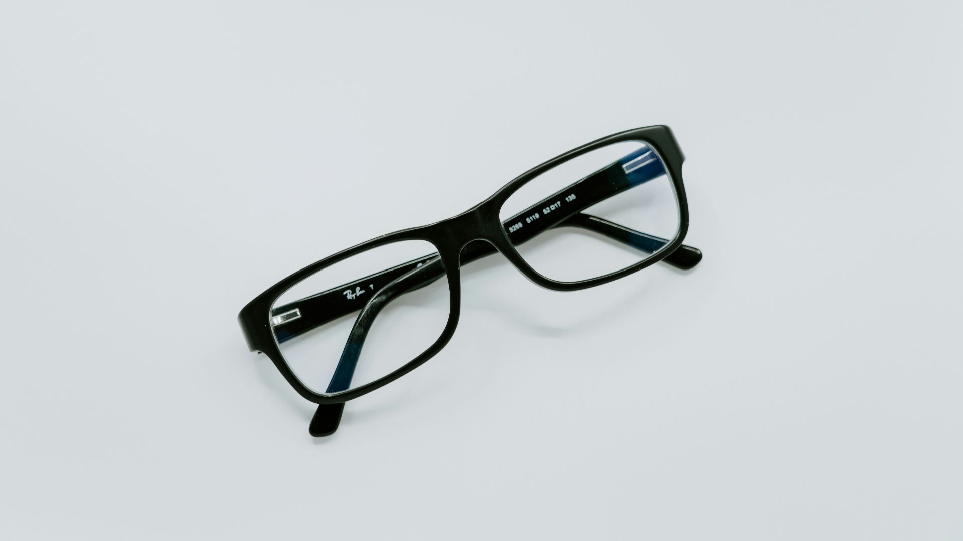 3. Lunettes de soleil