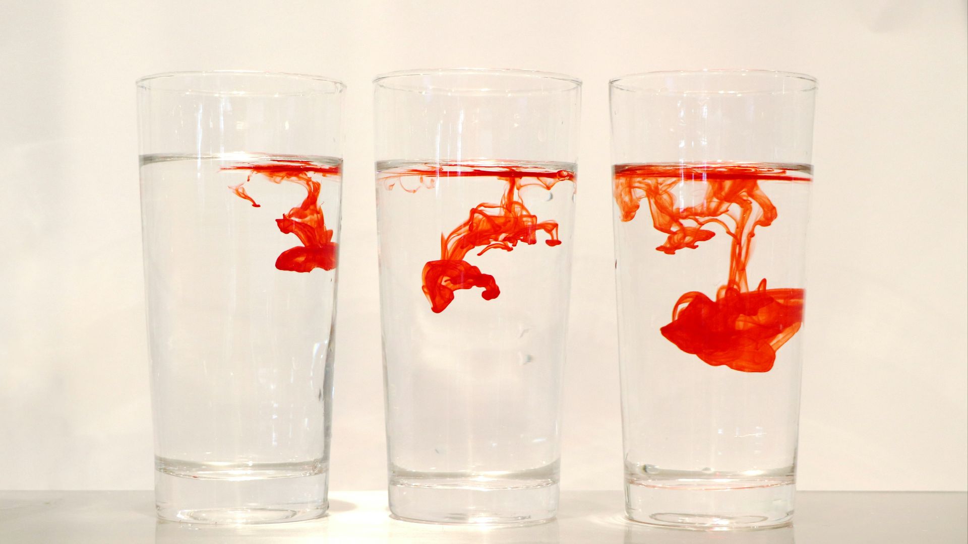 6. Colorants artificiels (rouge 40, jaune 5, bleu 1)