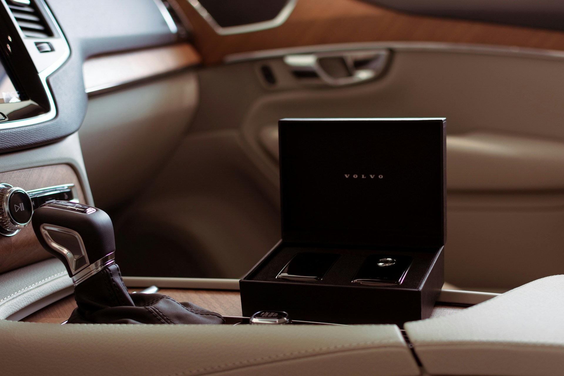 1. Volvo XC90