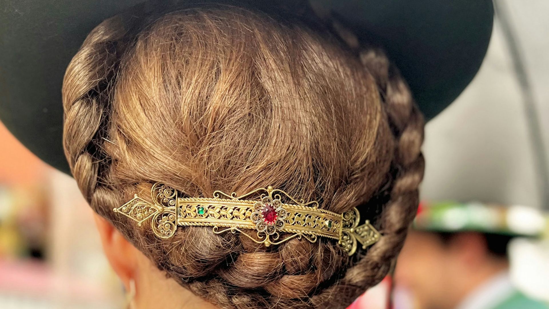 15. Couronne tressée