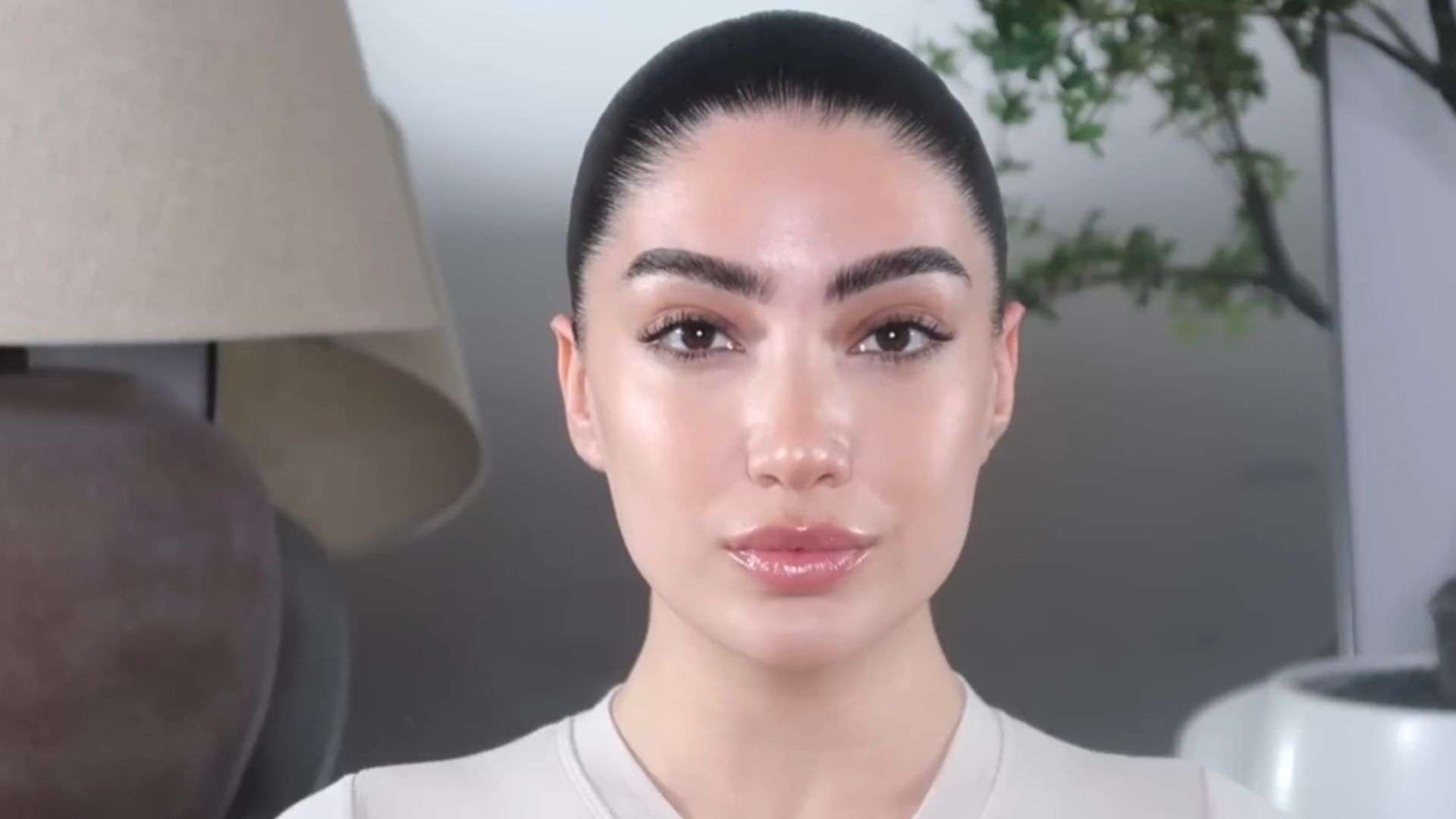 10 coiffures incroyables pour les cheveux courts et 10 coiffures éclatantes pour les cheveux longs