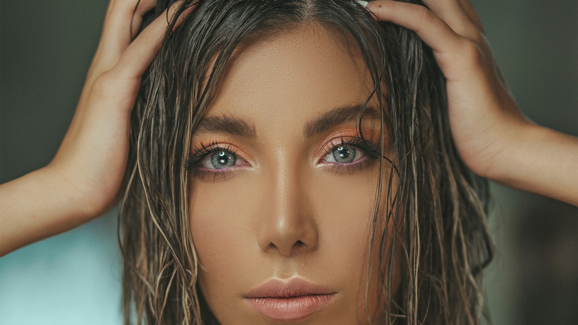 9. Finition à l'aspect mouillé