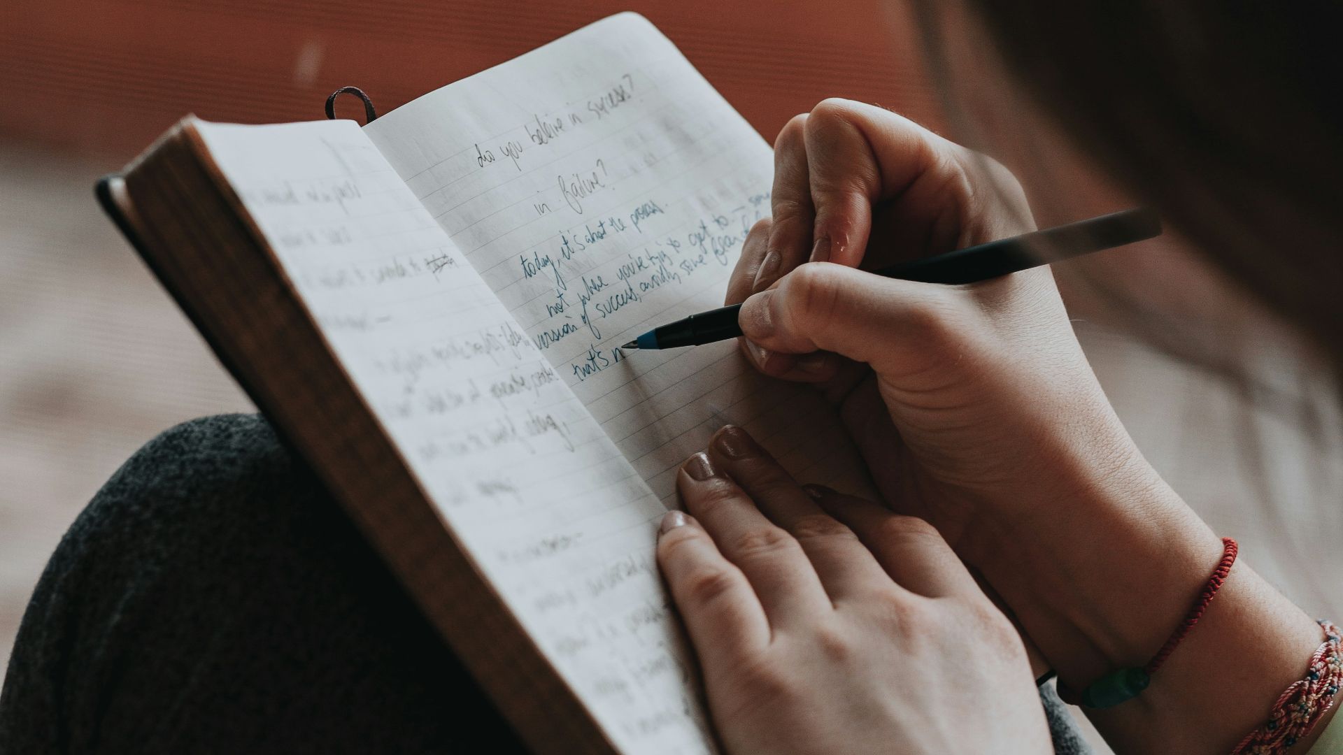 6. Consignez vos pensées dans un journal