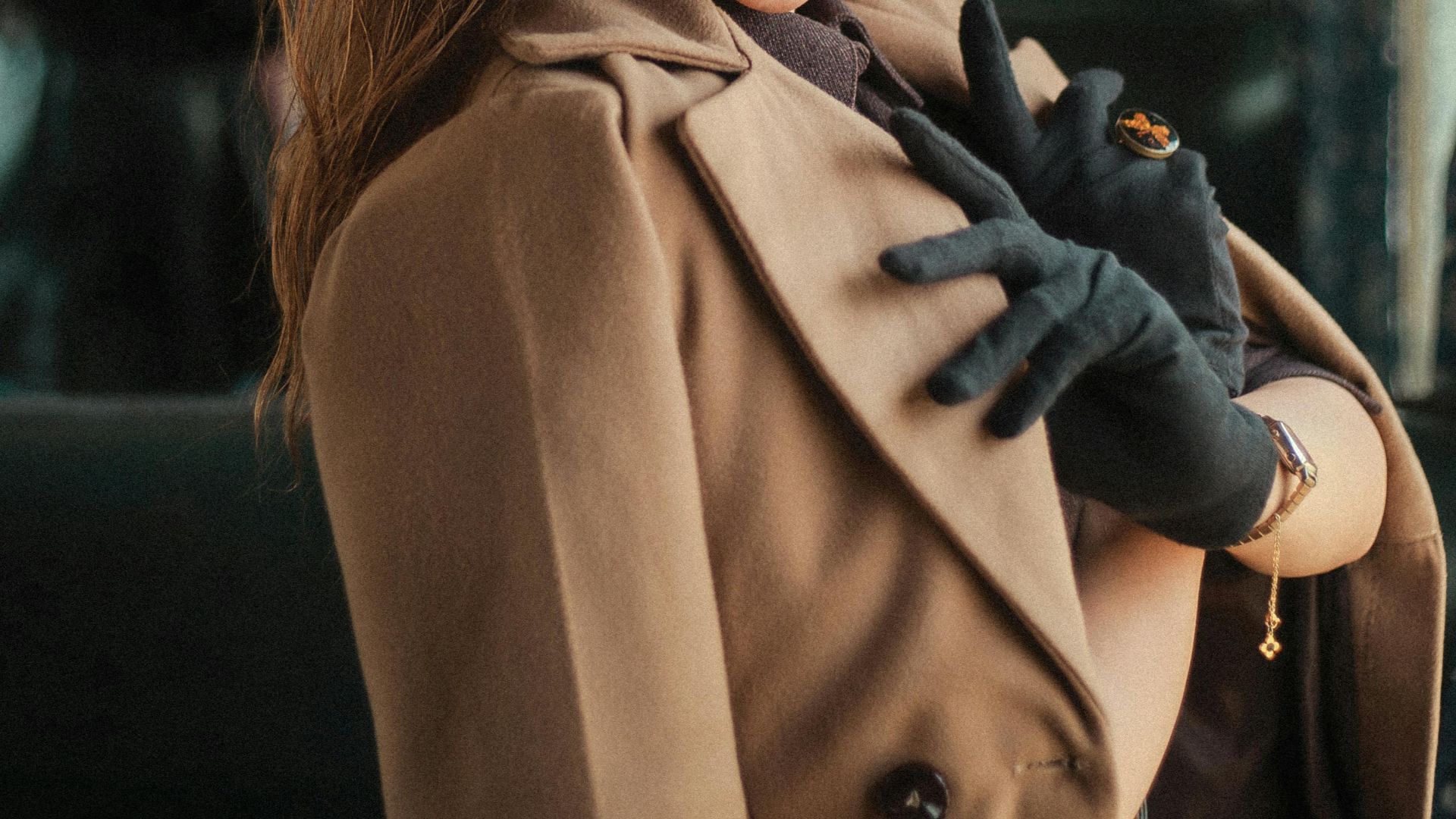 15. Combo Manteau et Gants Camel