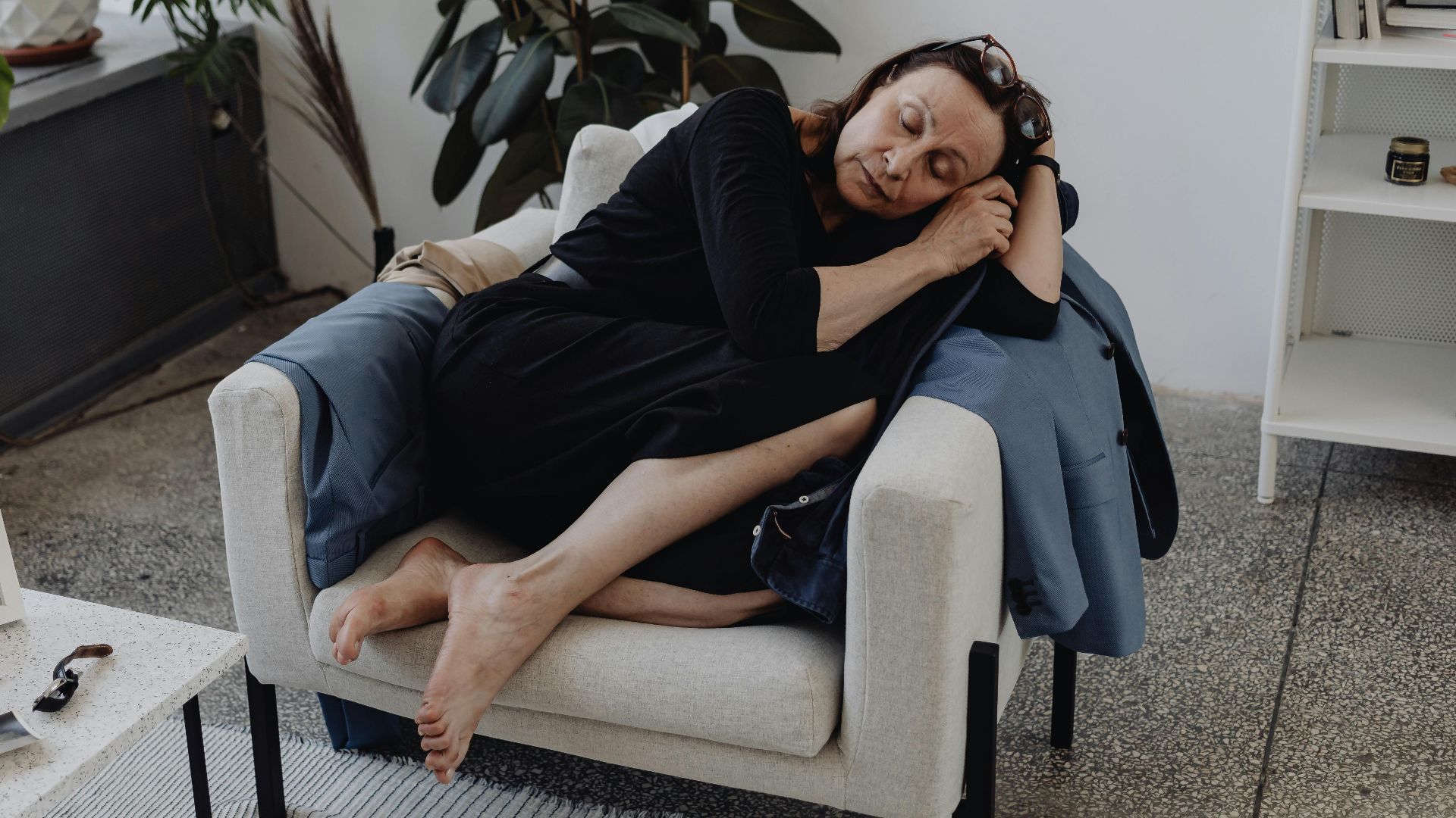 10. S'écraser sur n'importe quel canapé et bien dormir