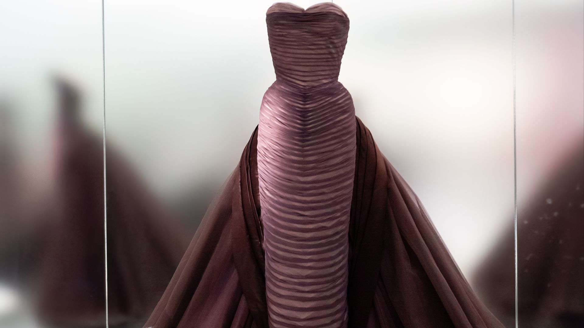 7. 2014 : Charles James