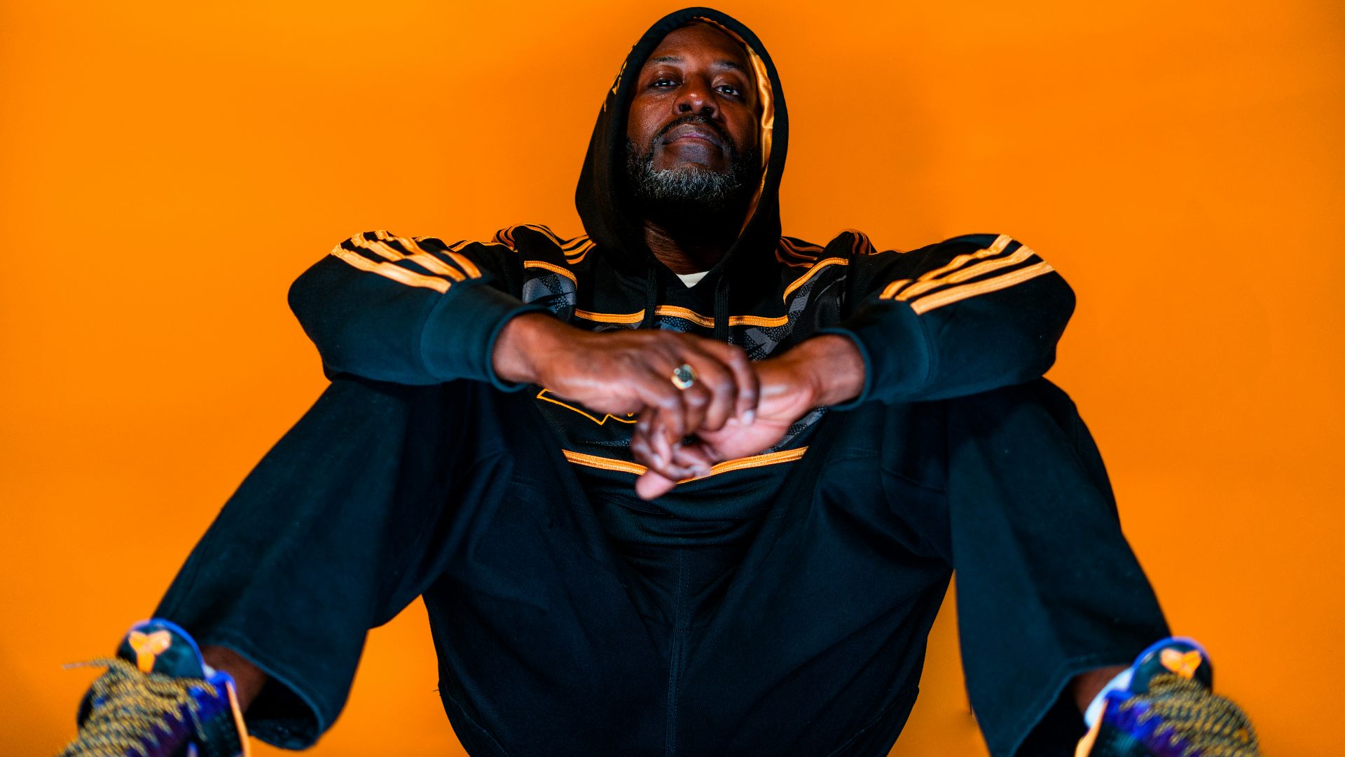 10 looks iconiques qui ont changé la mode pour toujours et 10 qui ont mal vieilli