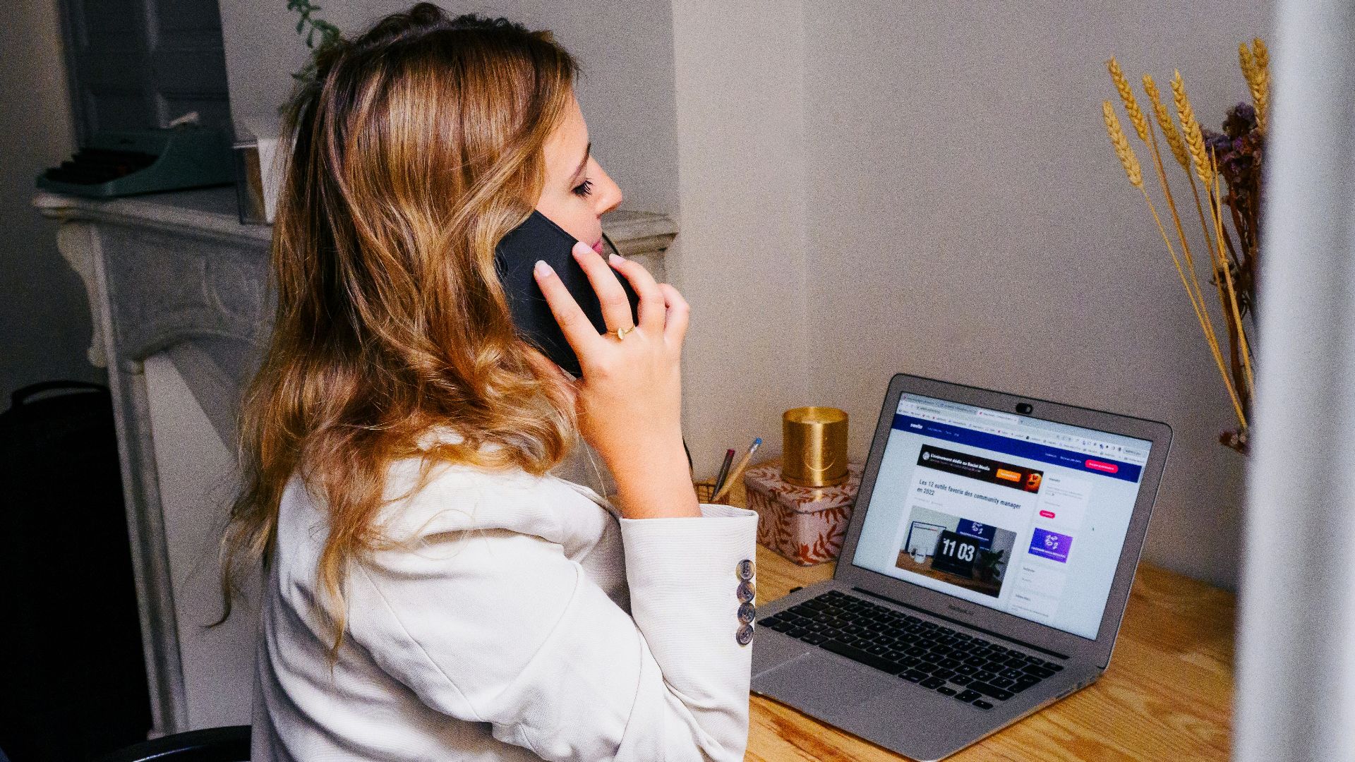 11. Quand personne n'interrompt un appel téléphonique