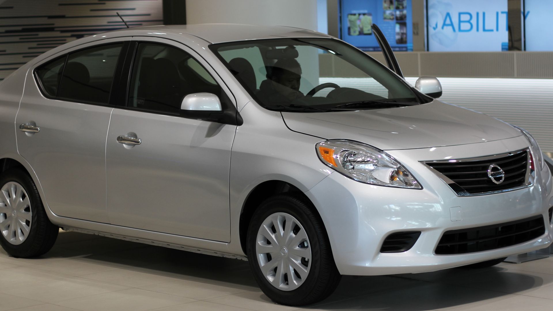 9. Nissan Versa Berline