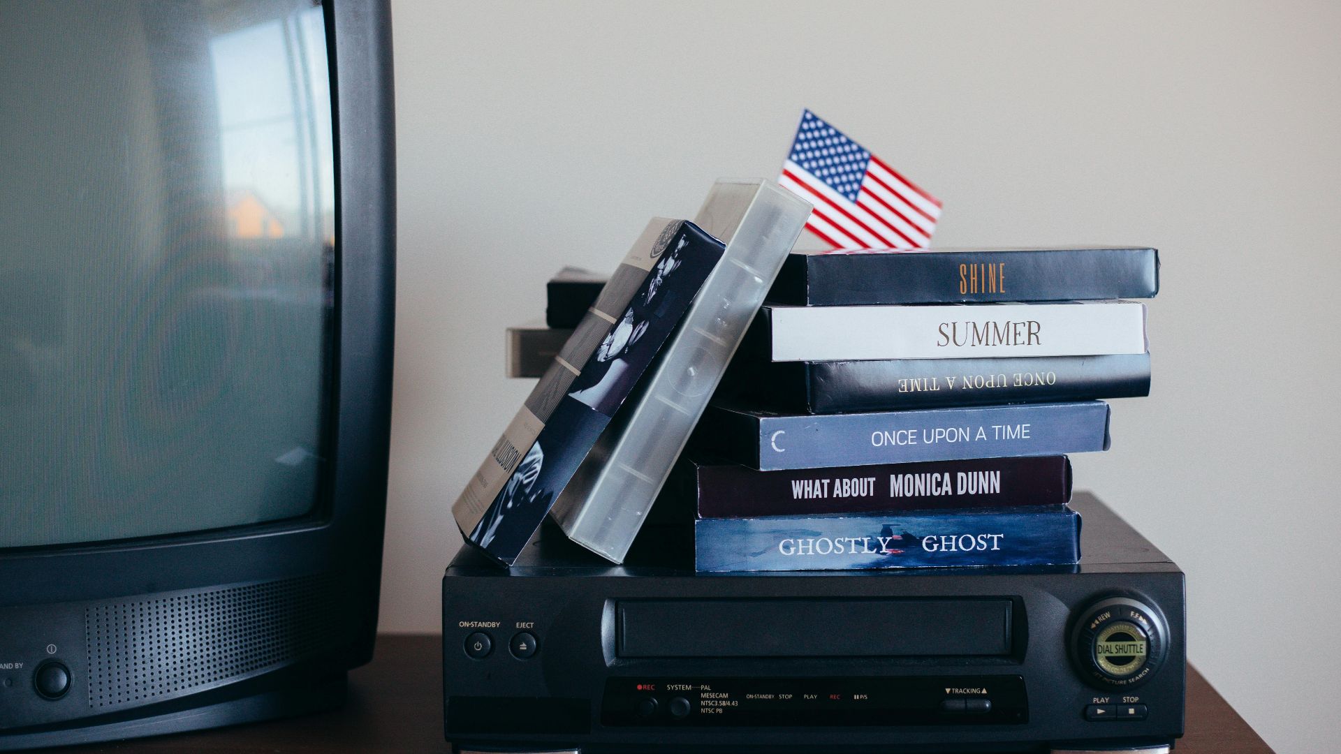 8. Cassettes VHS et magnétoscopes