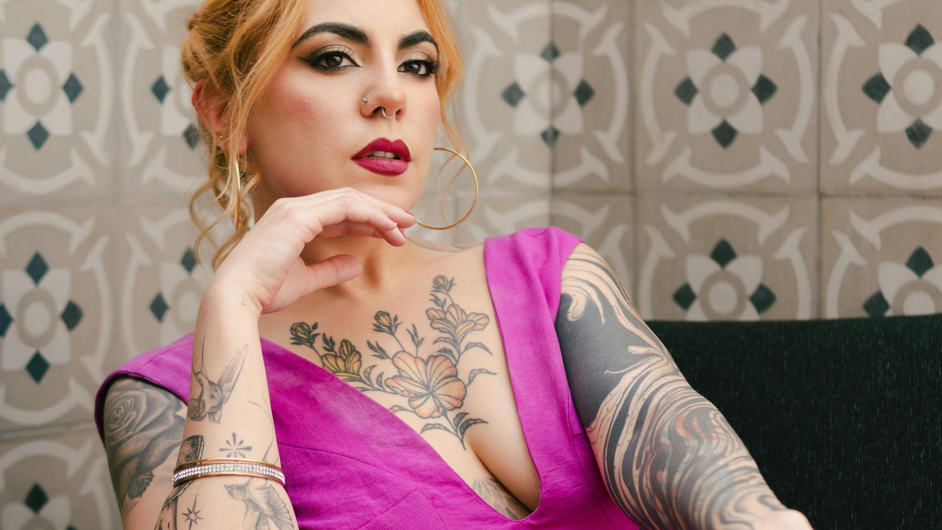 10 tatouages que les hommes trouvent inesthétiques et 10 motifs étonnants qu’ils adorent toujours