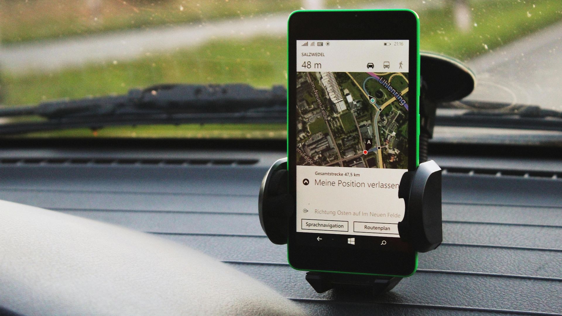 9. Supports de téléphone instables
