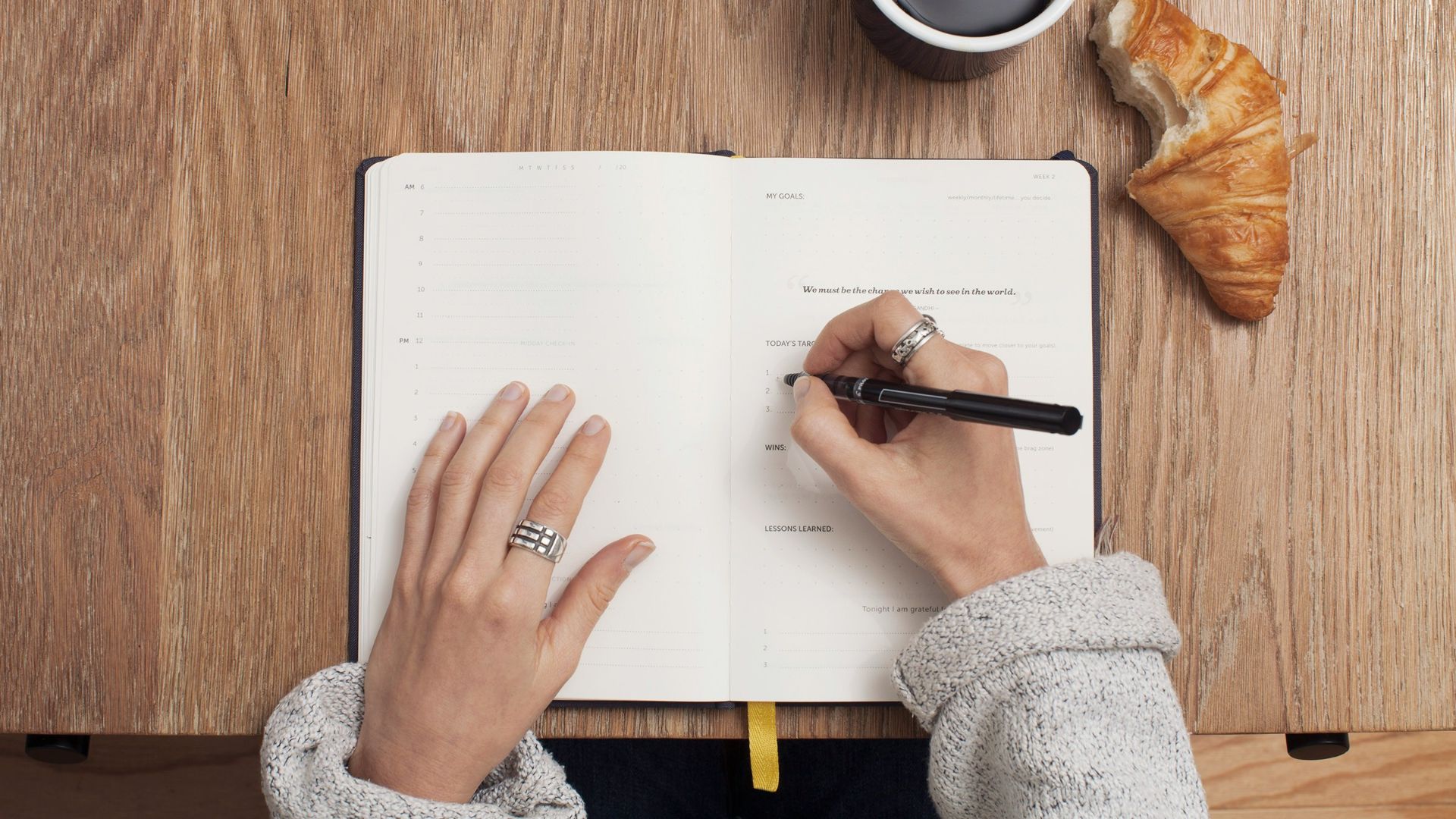 10 façons dont l’écriture calme le cerveau et 10 suggestions pour stimuler l’inspiration