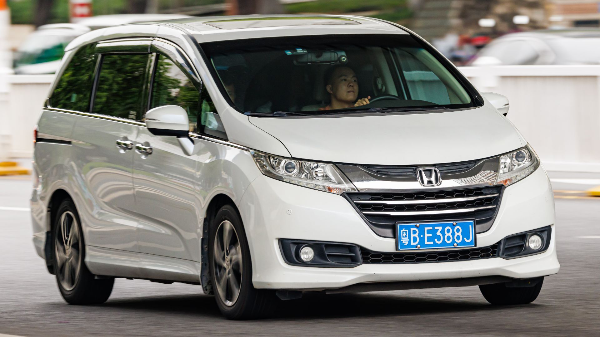 2. Honda Odyssey Eco Assist (2024)