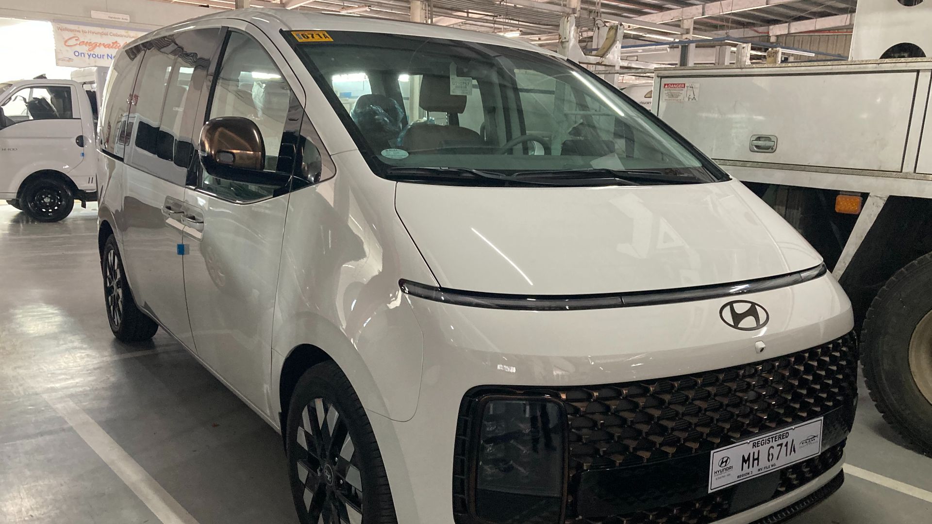 5. Hyundai Staria Diesel (2025)