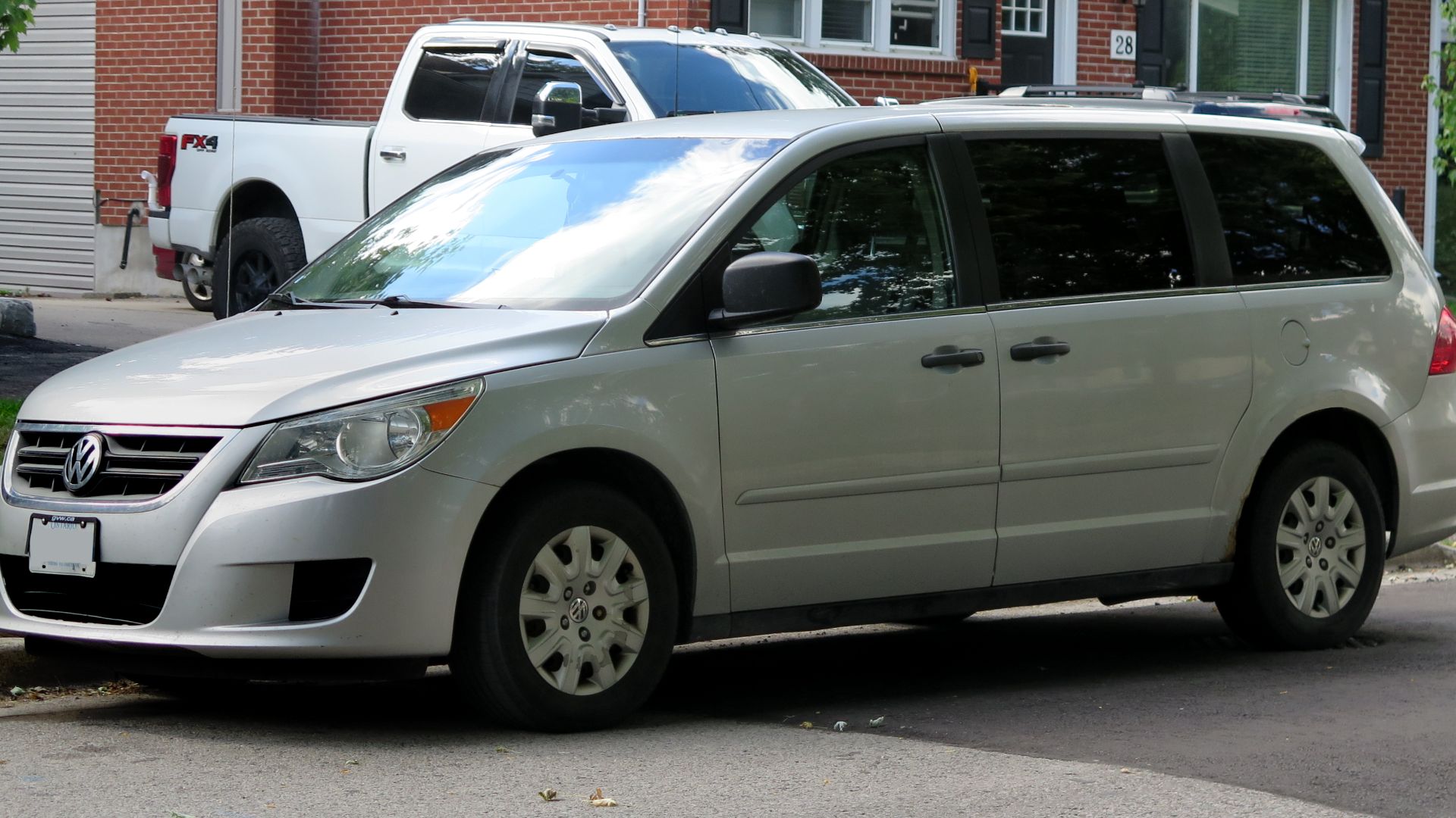 8. Volkswagen Routan (2012)