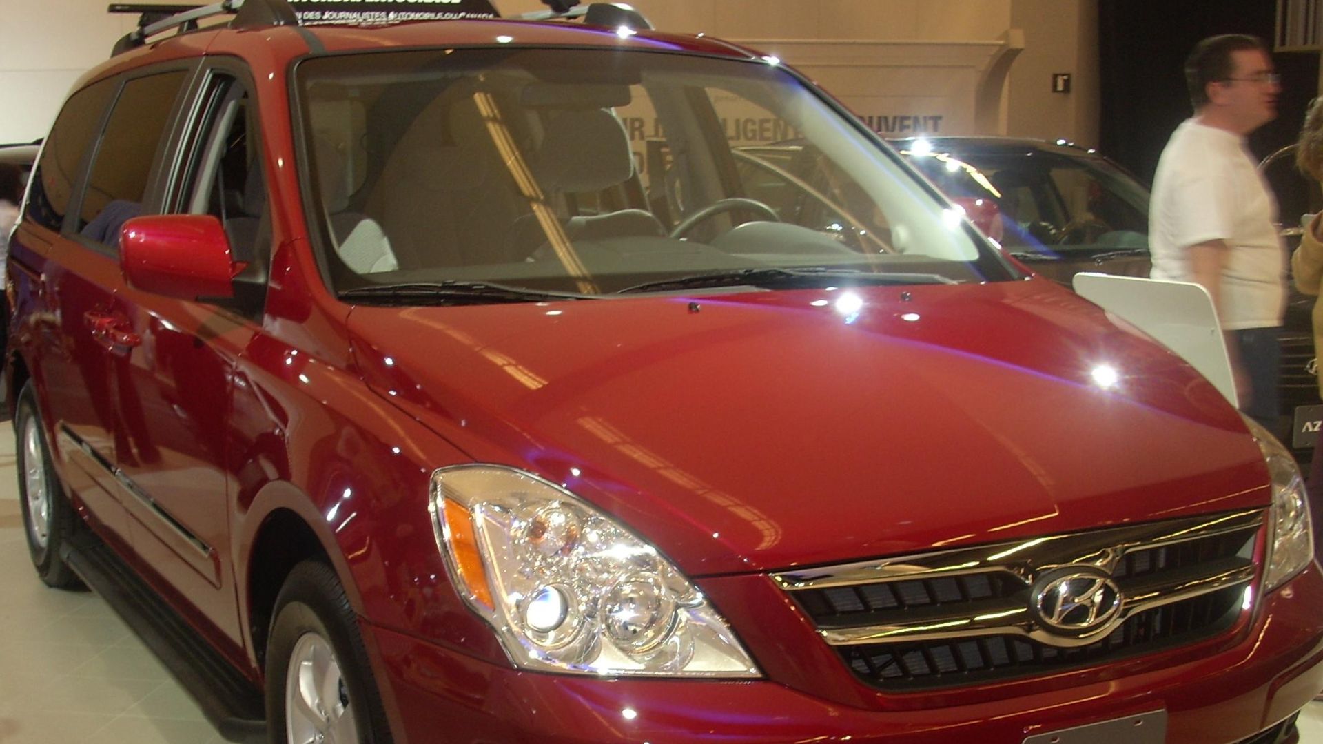 9. Hyundai Entourage (2008)