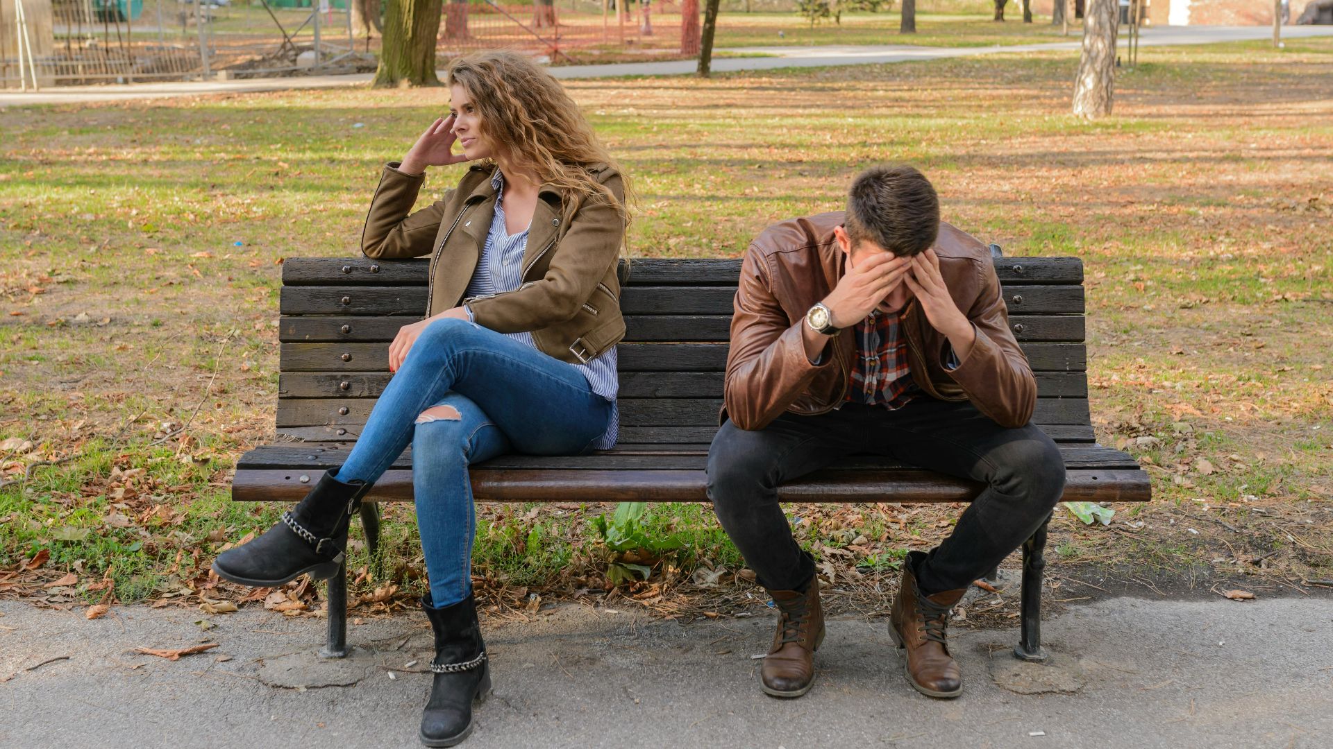 10 signes que quelqu’un vous en veut et 10 choses que vous pouvez faire pour y remédier