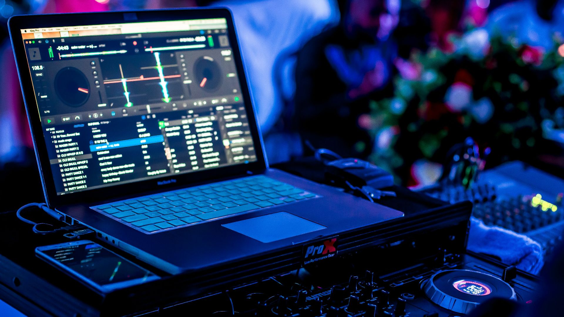 14. Engager un DJ