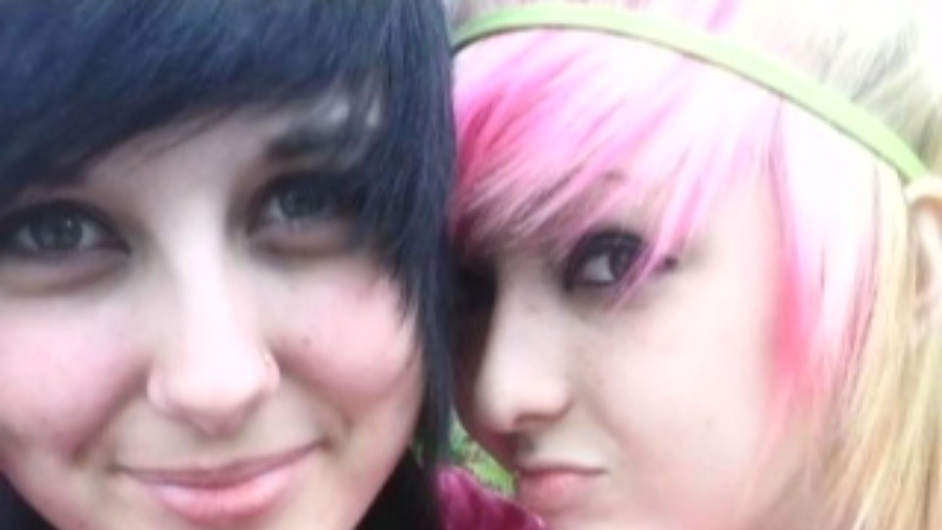 11. Bandeau balayé sur le côté