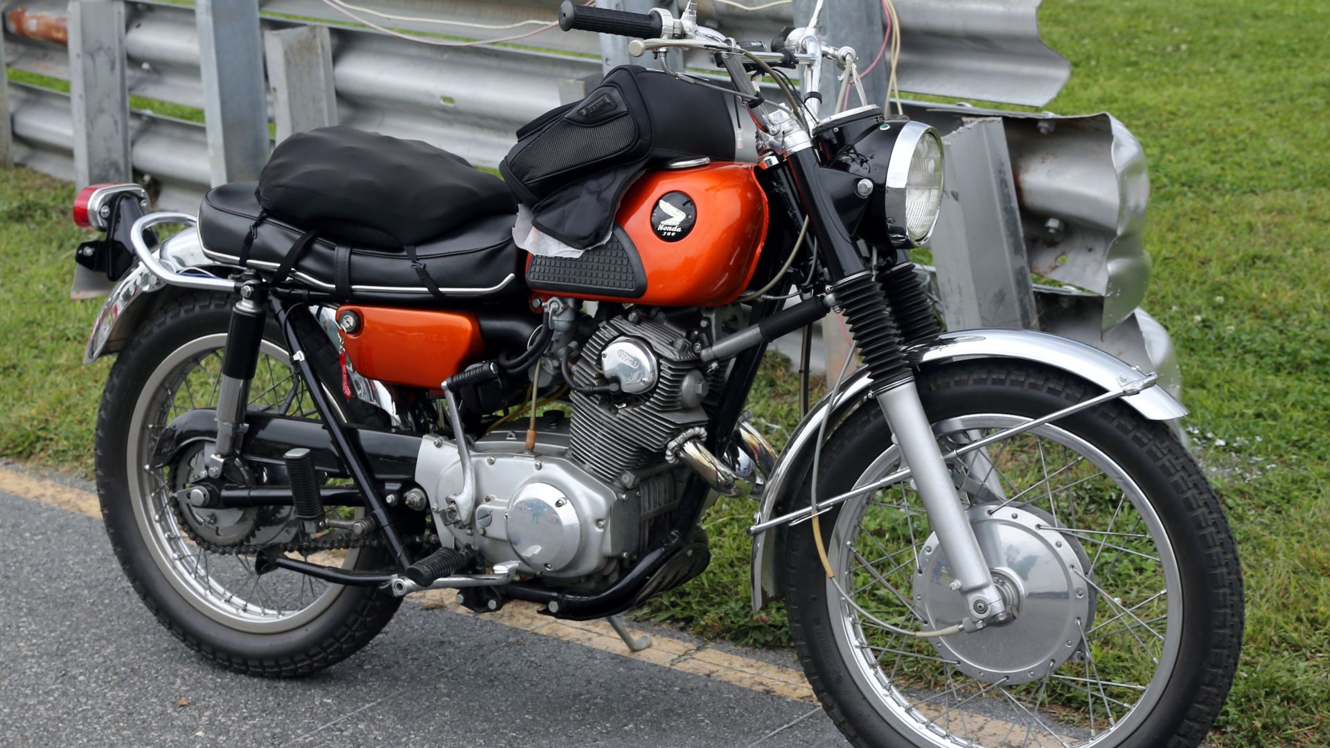 5. Honda CL77 Scrambler