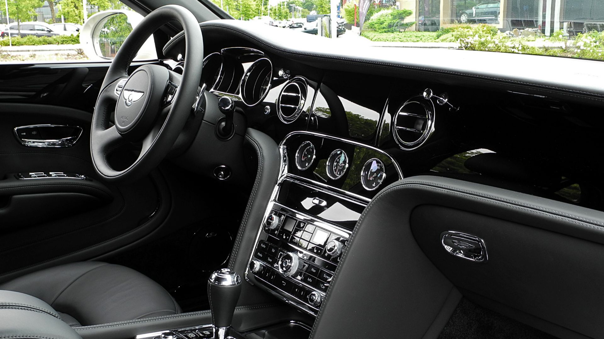 9. Bentley Mulsanne (2010)