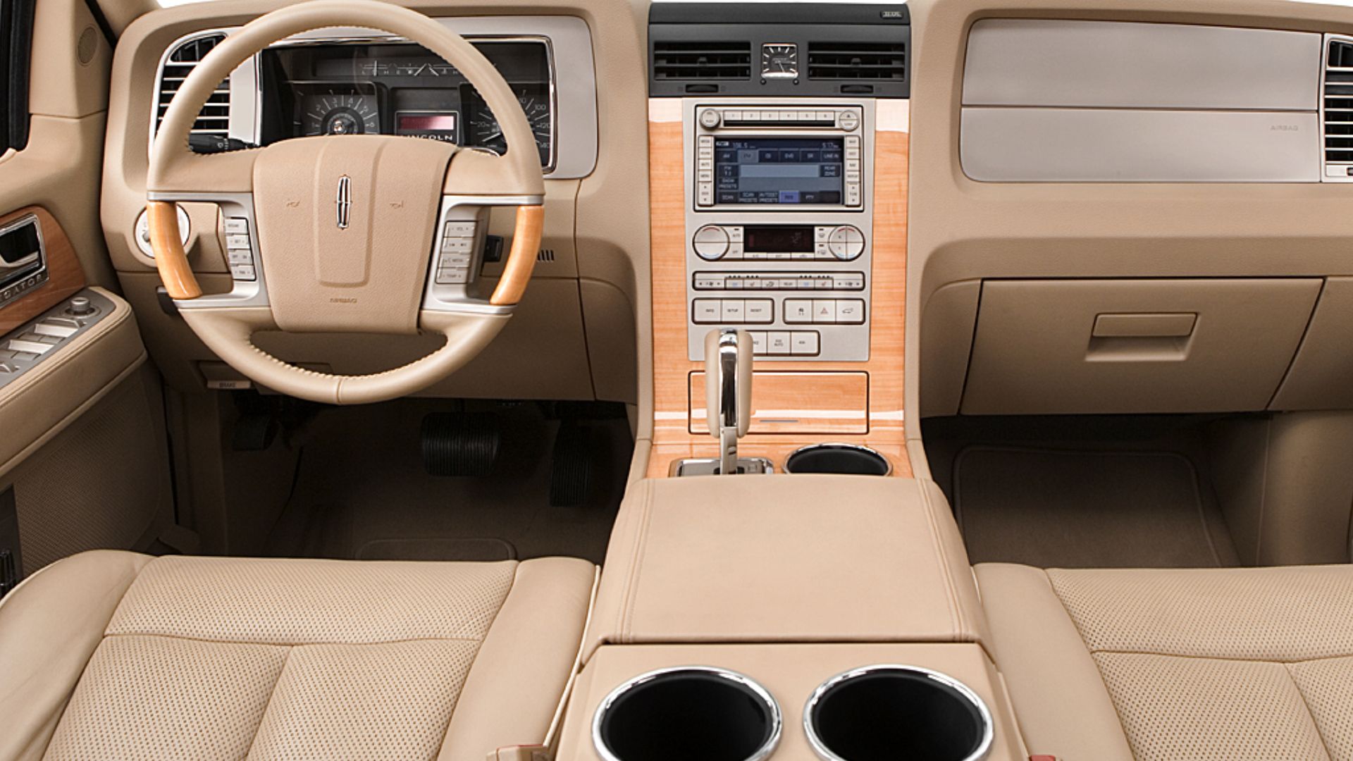 10. Lincoln Navigator (2007)
