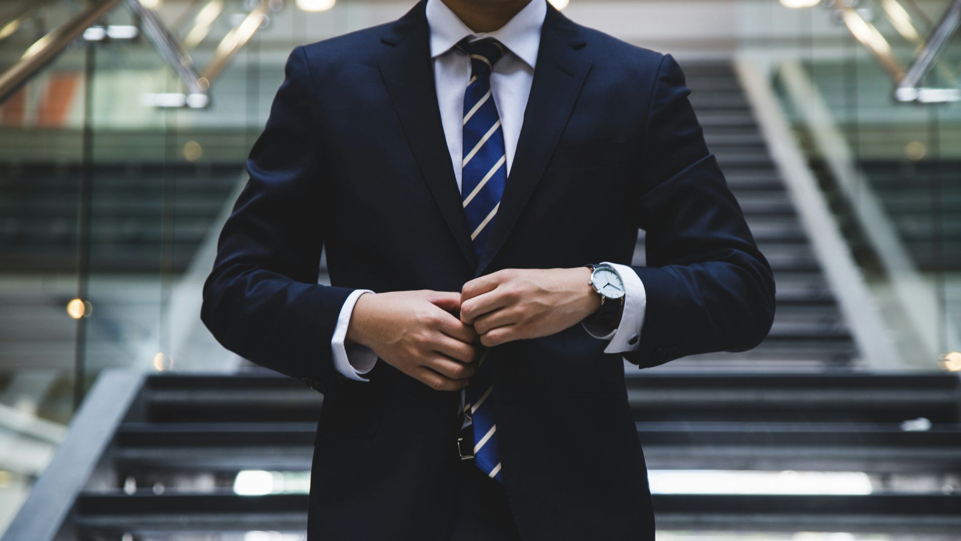 10. Emploi en entreprise