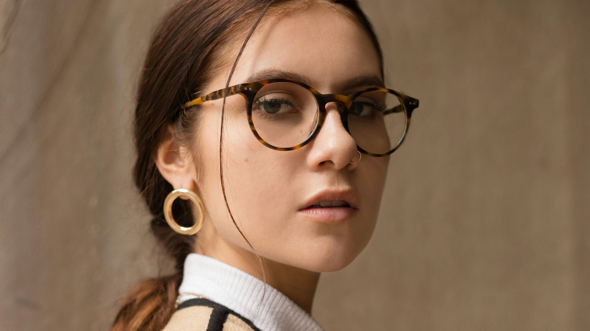 13. Lunettes