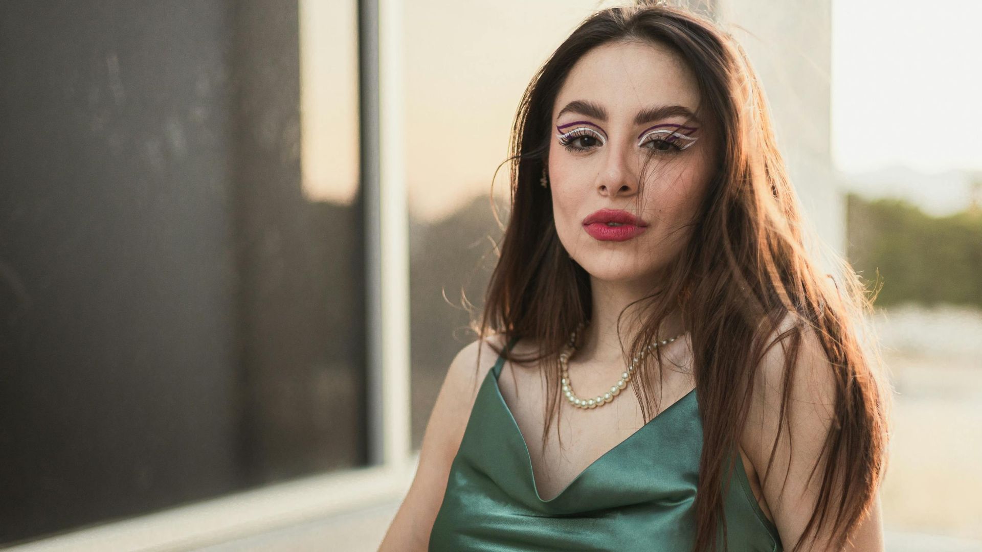 1. Robe en satin lisse