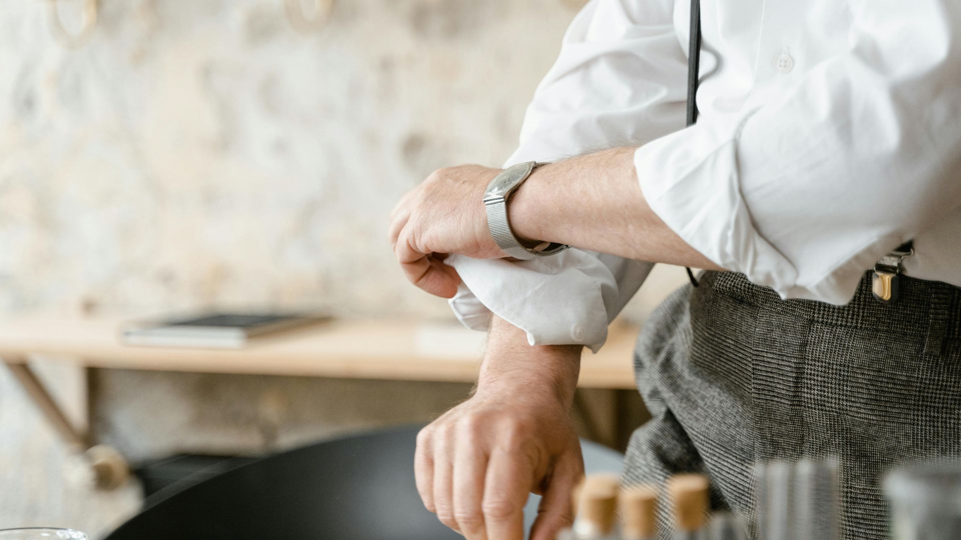 8. Utiliser des manches plus courtes ou des poignets roulés