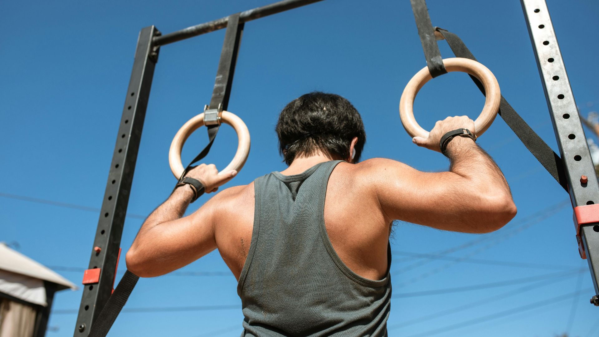 2. Muscle-Up sur anneaux