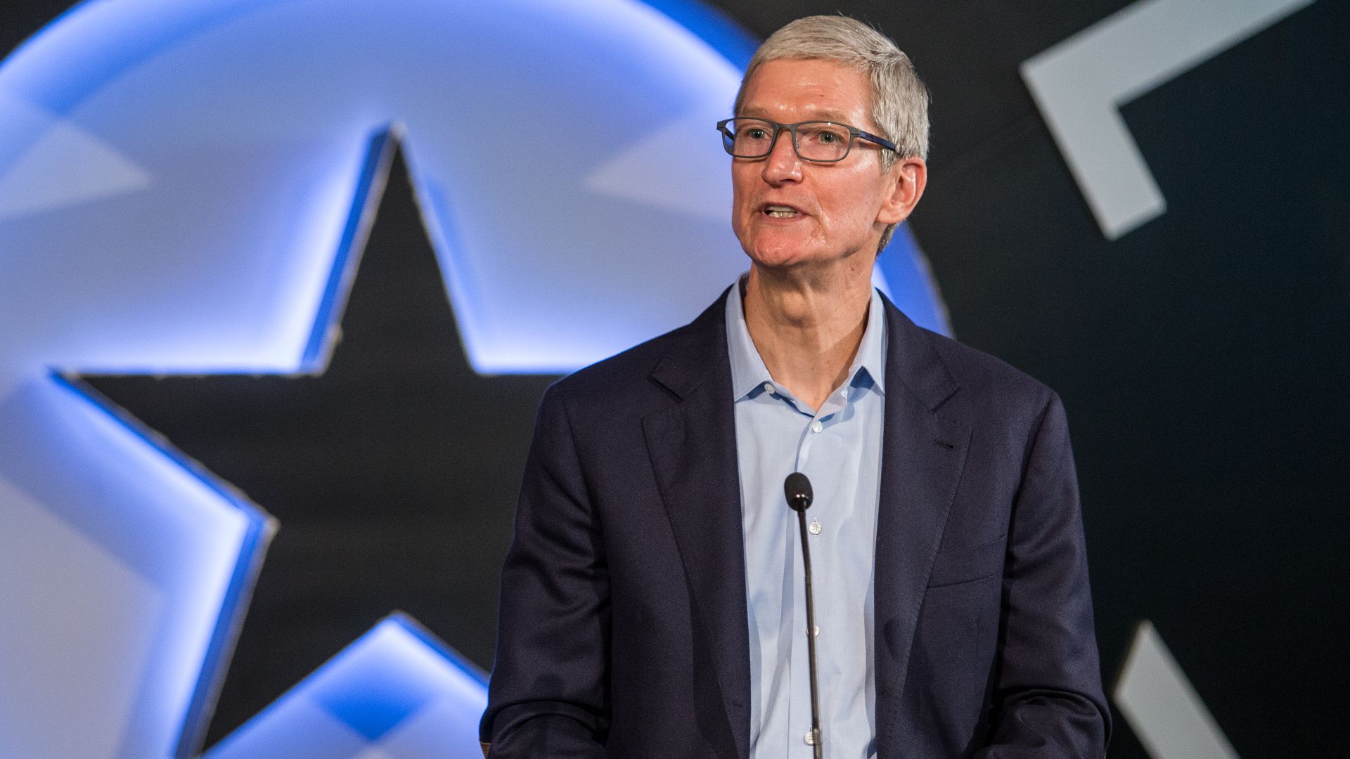 14. Tim Cook : arnaque Deepfake sur YouTube