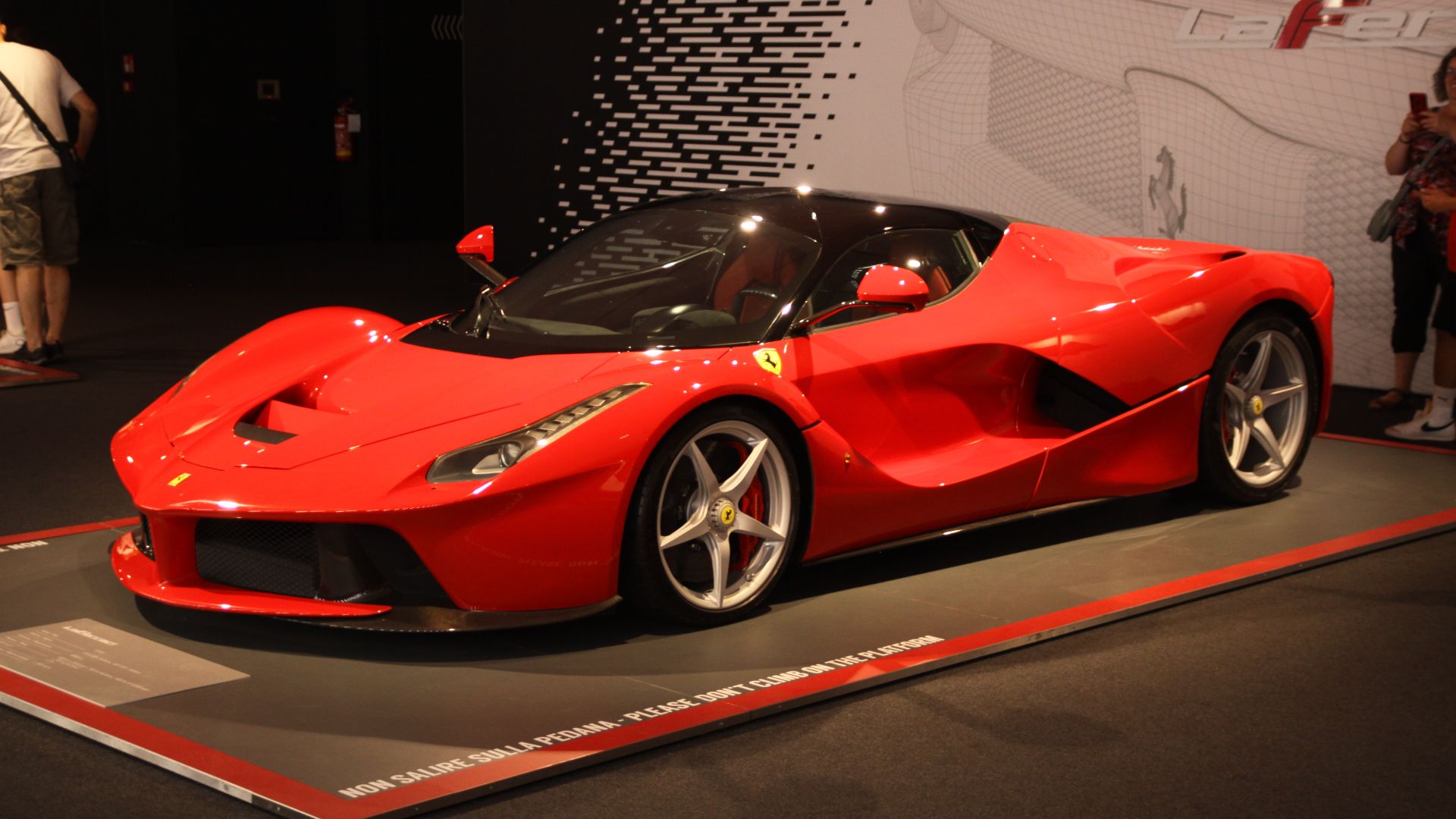 3. Ferrari LaFerrari
