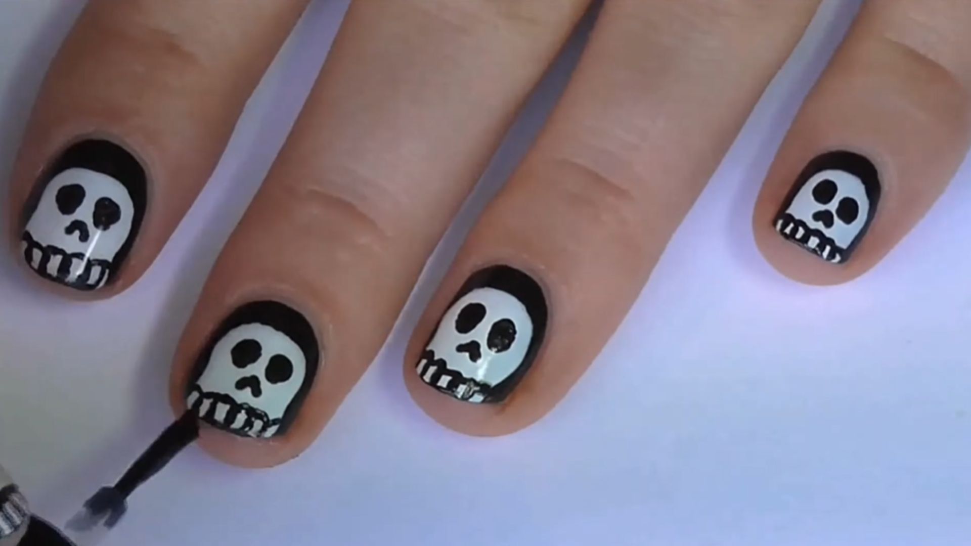 9. Décor osseux squelette