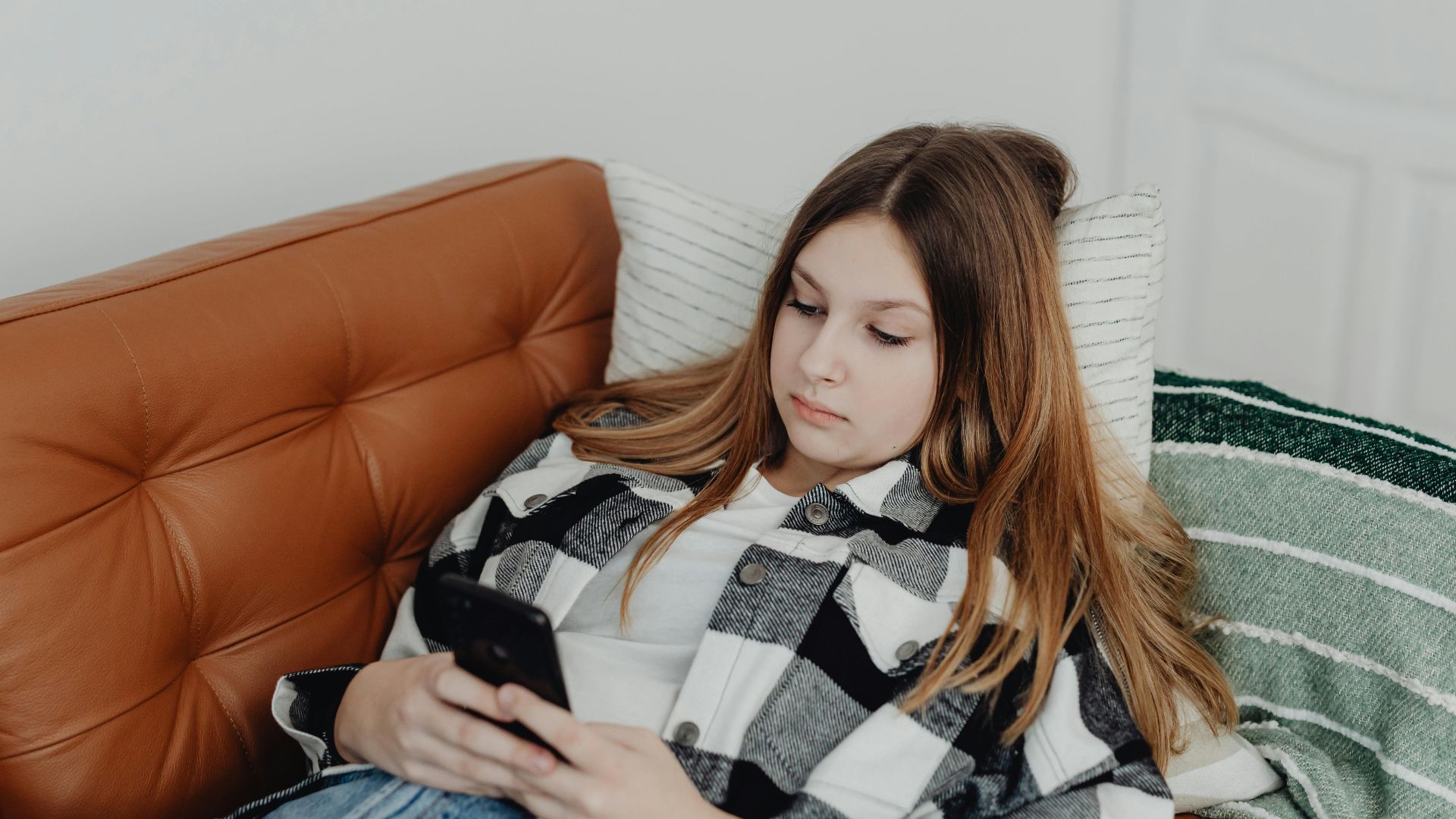 Limit Screen Time After Hours