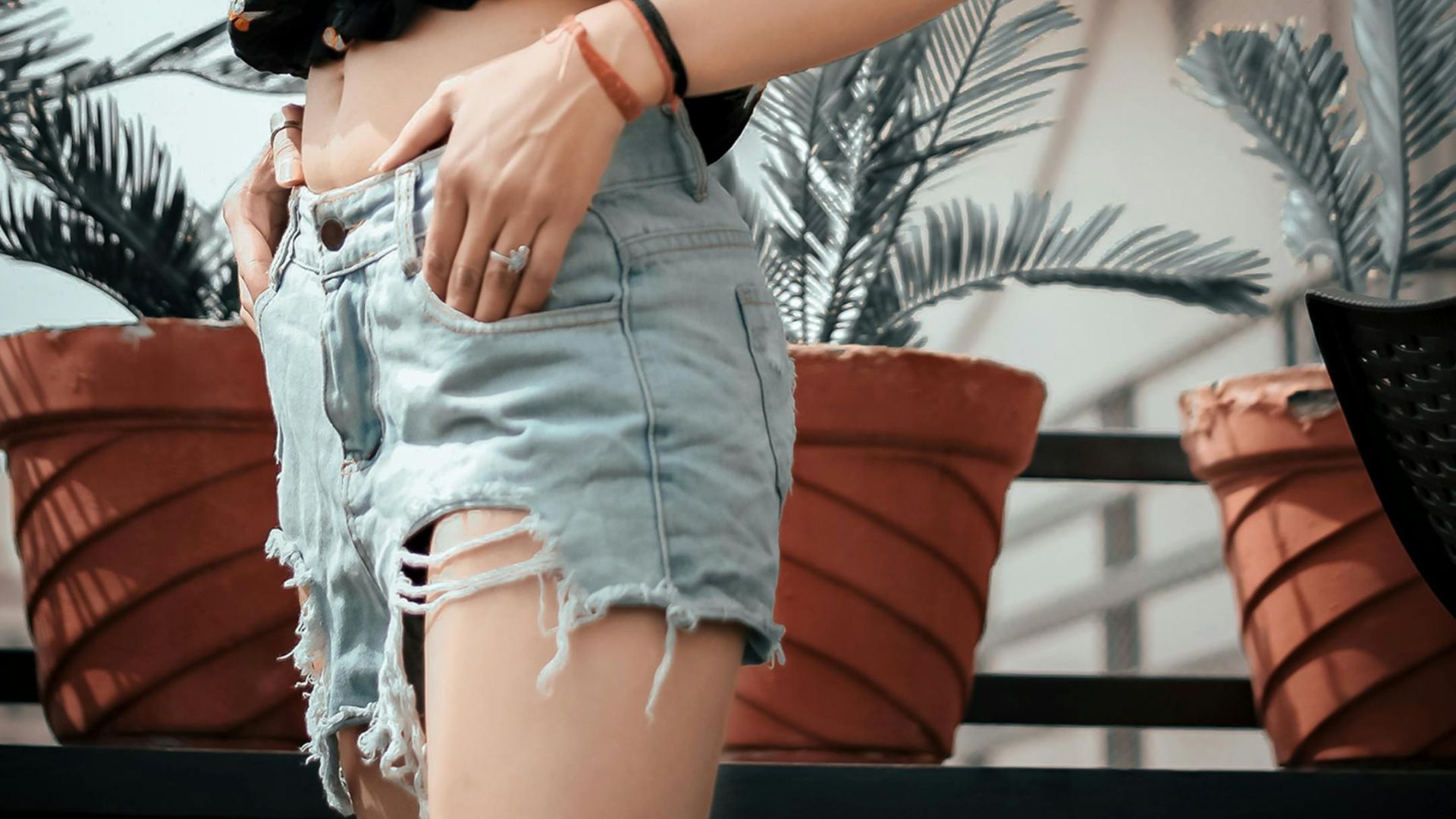 19. Jean décolleté