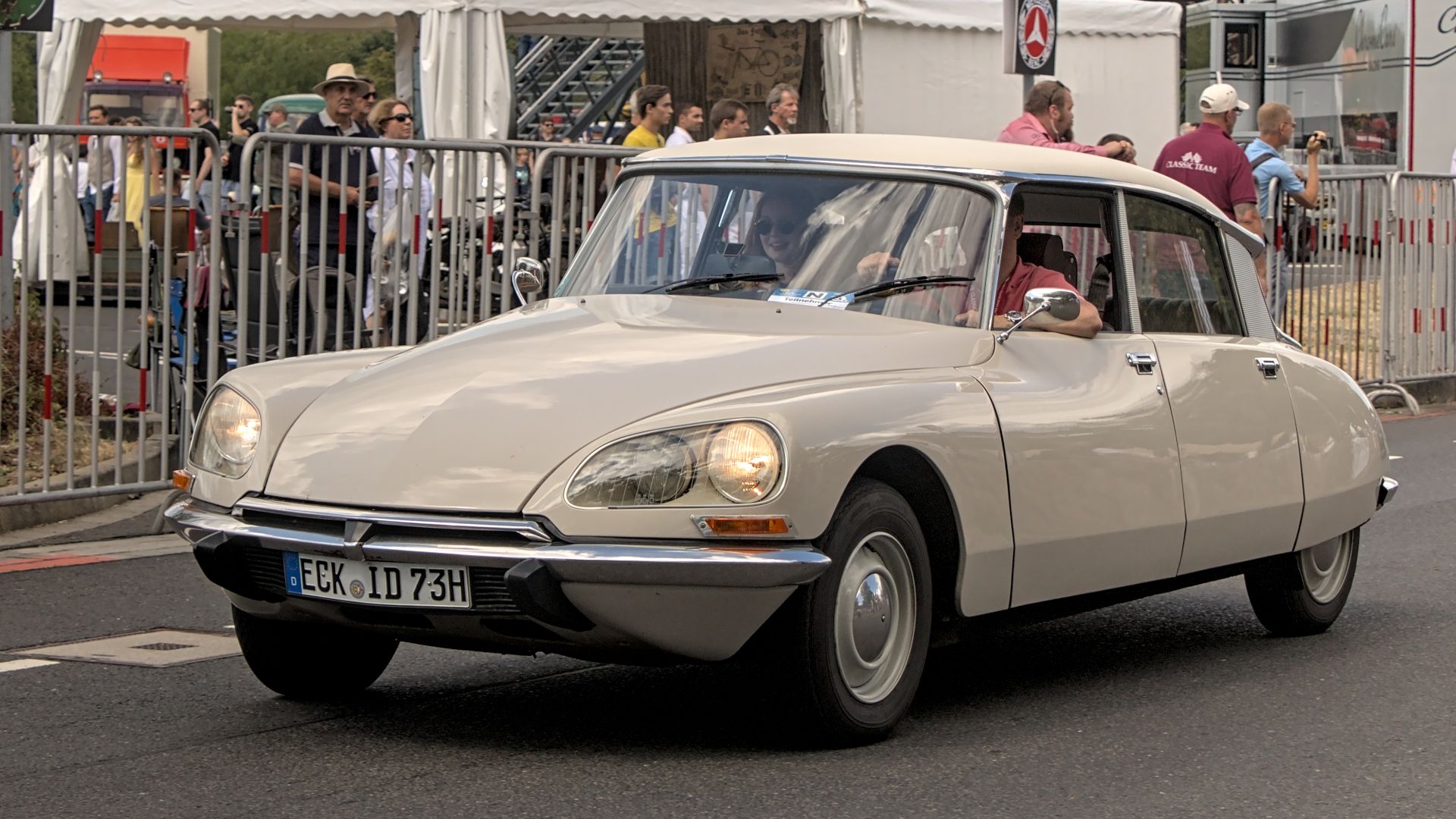 3. Citroën DS (Classic)