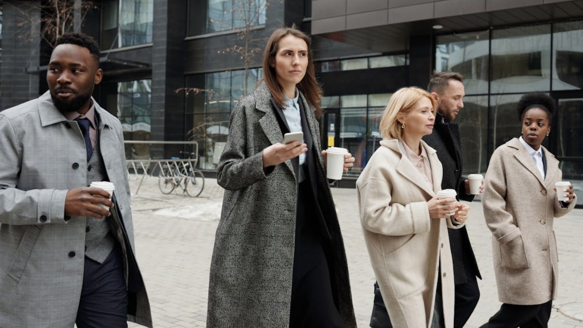 7. Laisser le silence faire le gros du travail