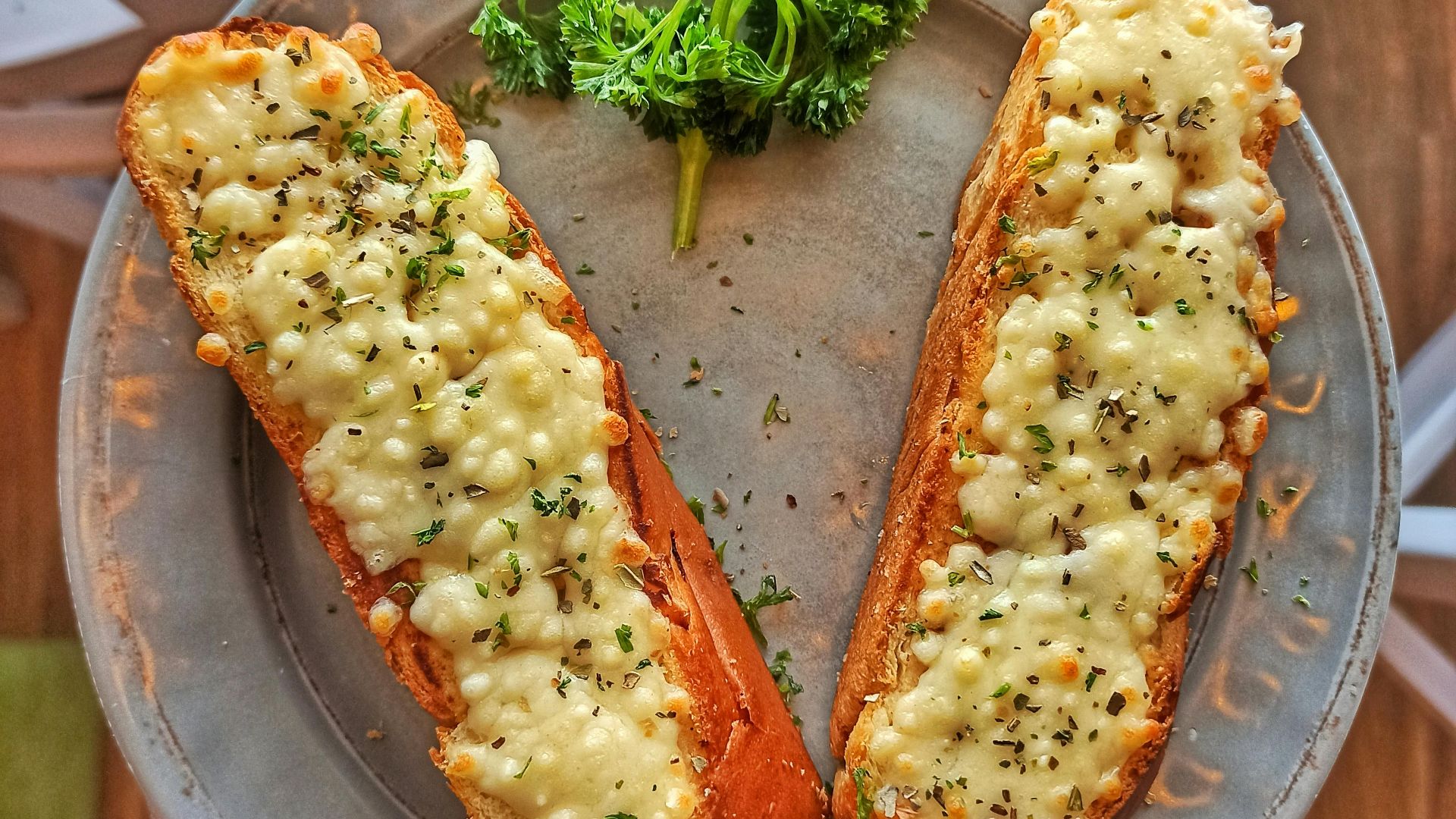 6. Pain d'ail au fromage