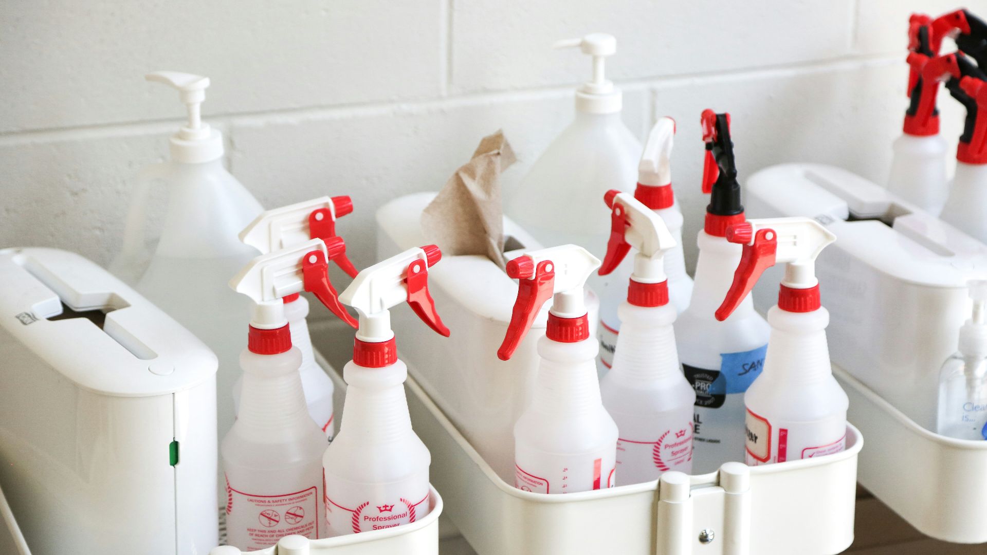 7. Sprays de nettoyage et désinfectants