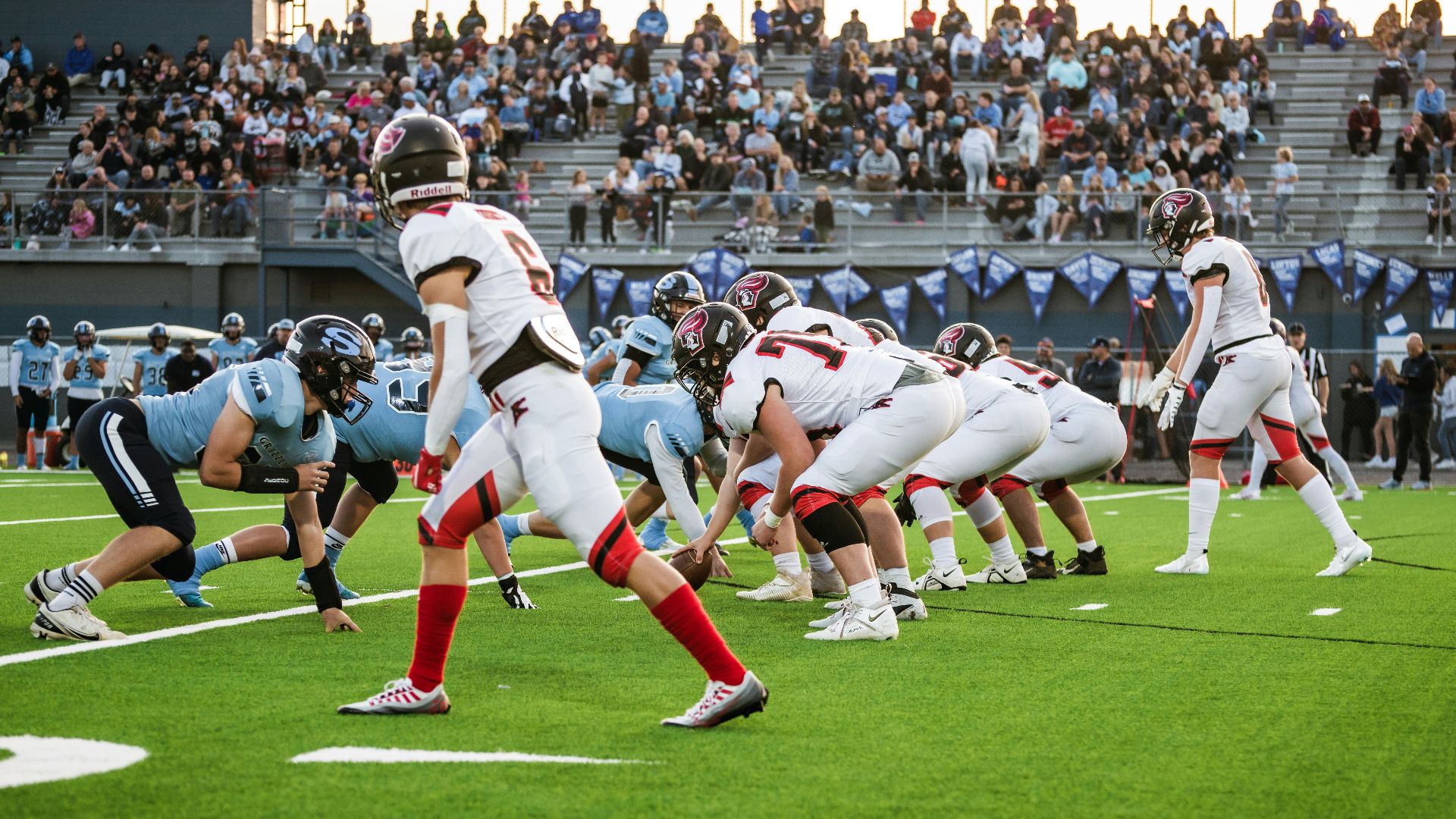 11. Football américain (rôles de Linebacker/Running Back)