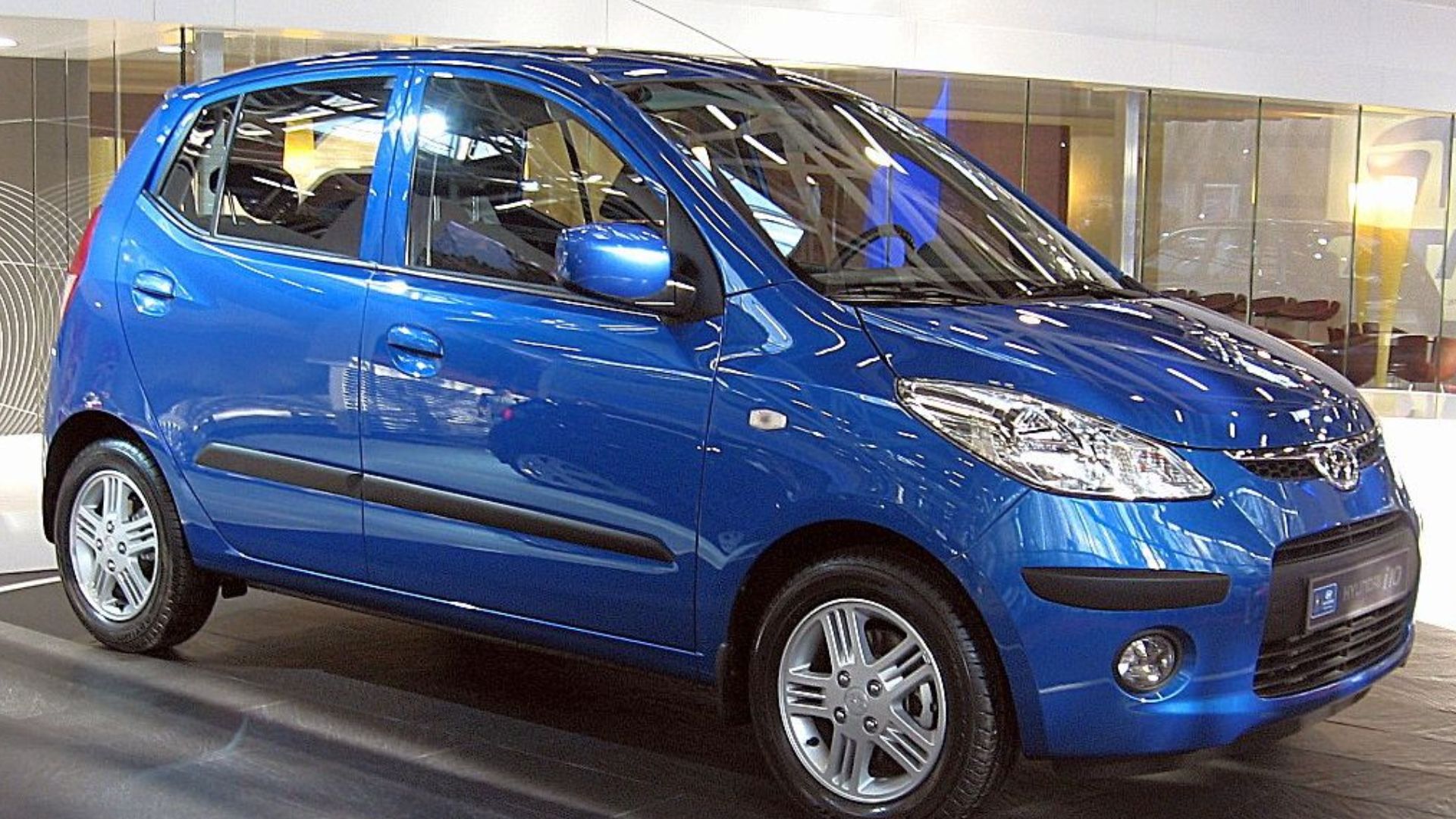 18. Hyundai i10