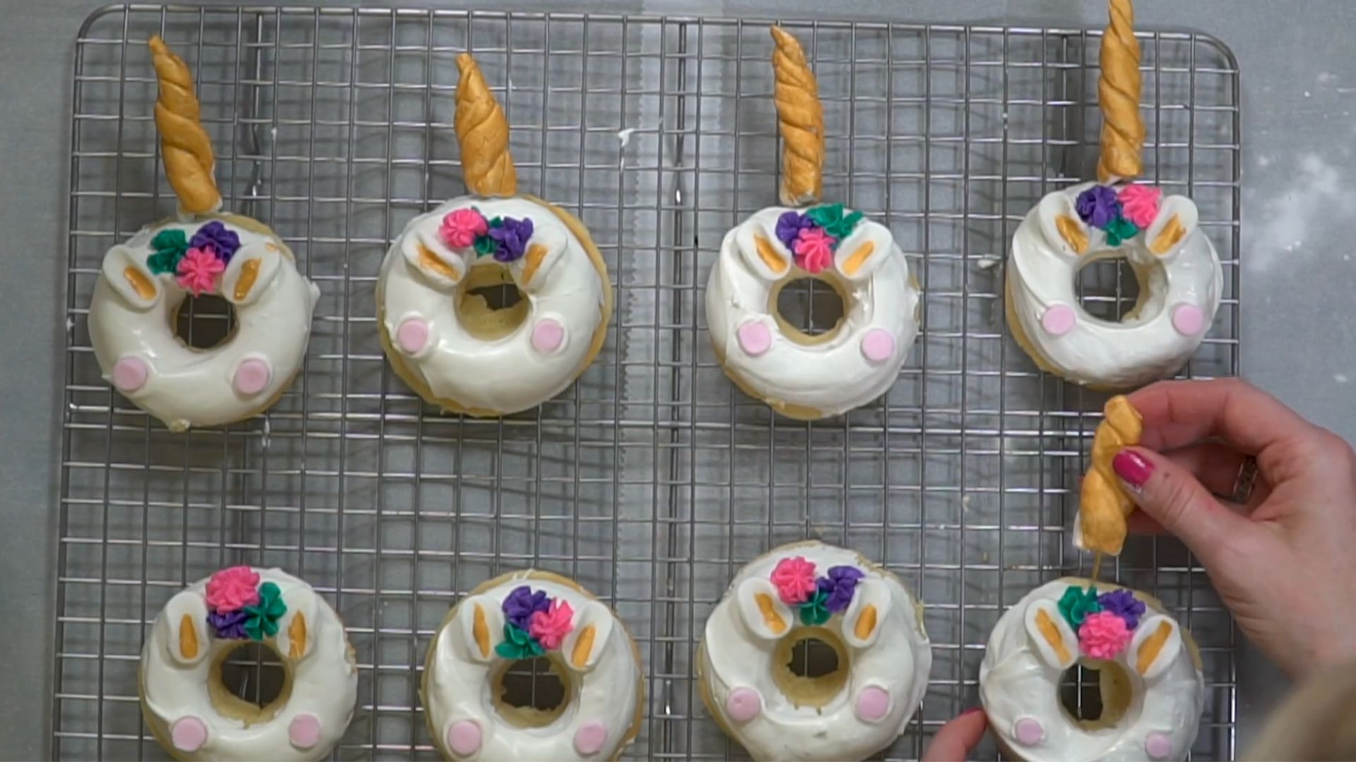 1. Donut à la licorne